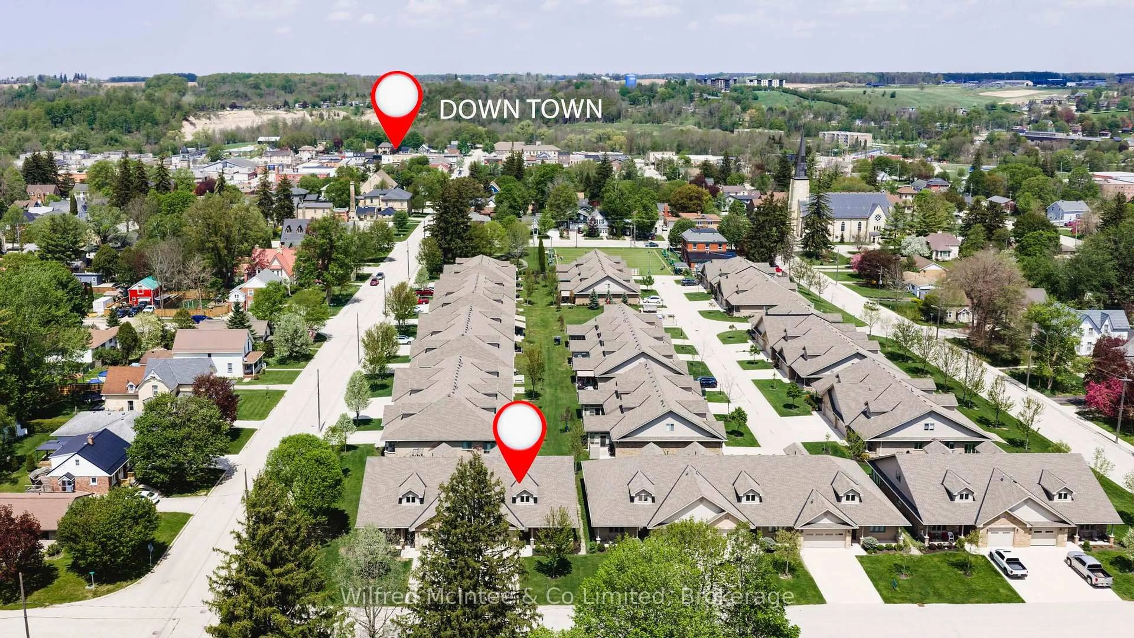 A pic from outside/outdoor area/front of a property/back of a property/a pic from drone, unknown for 104 Prince St, Brockton Ontario N0G 2V0