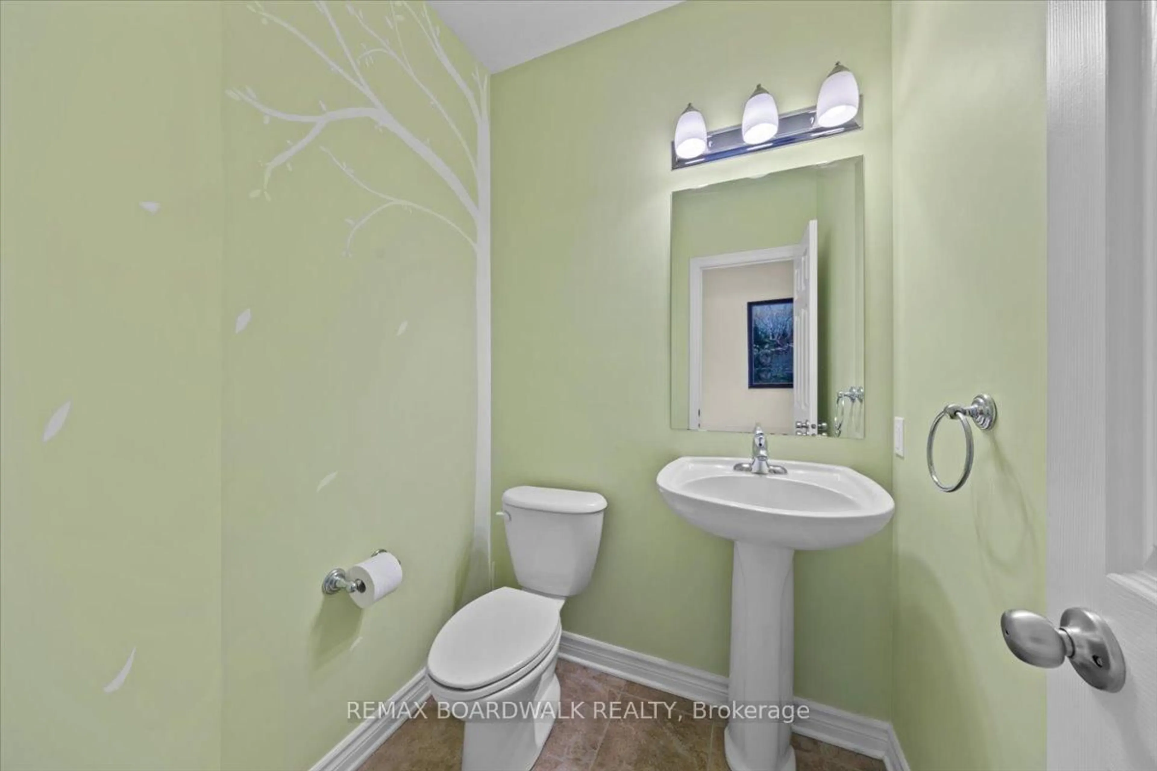 Standard bathroom, unknown for 926 Torino Terr, Orleans Ontario K4A 0R2