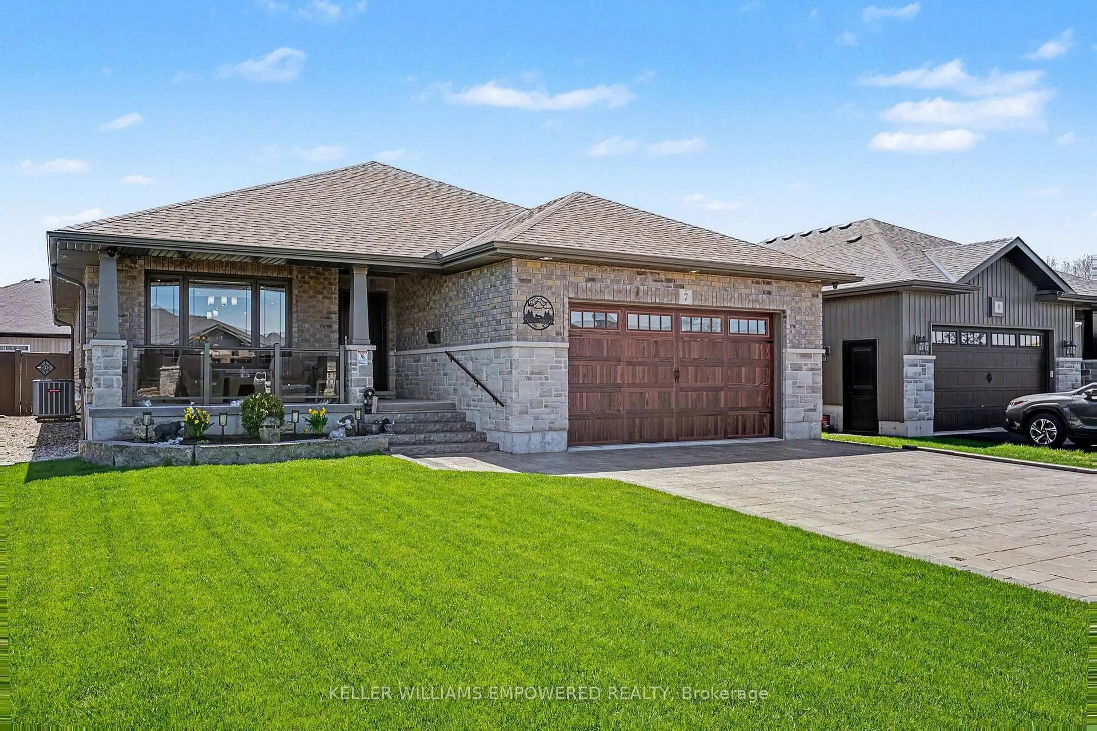 Home with brick exterior material, street for 7 Gavin Cres, Quinte West Ontario K8V 0H2