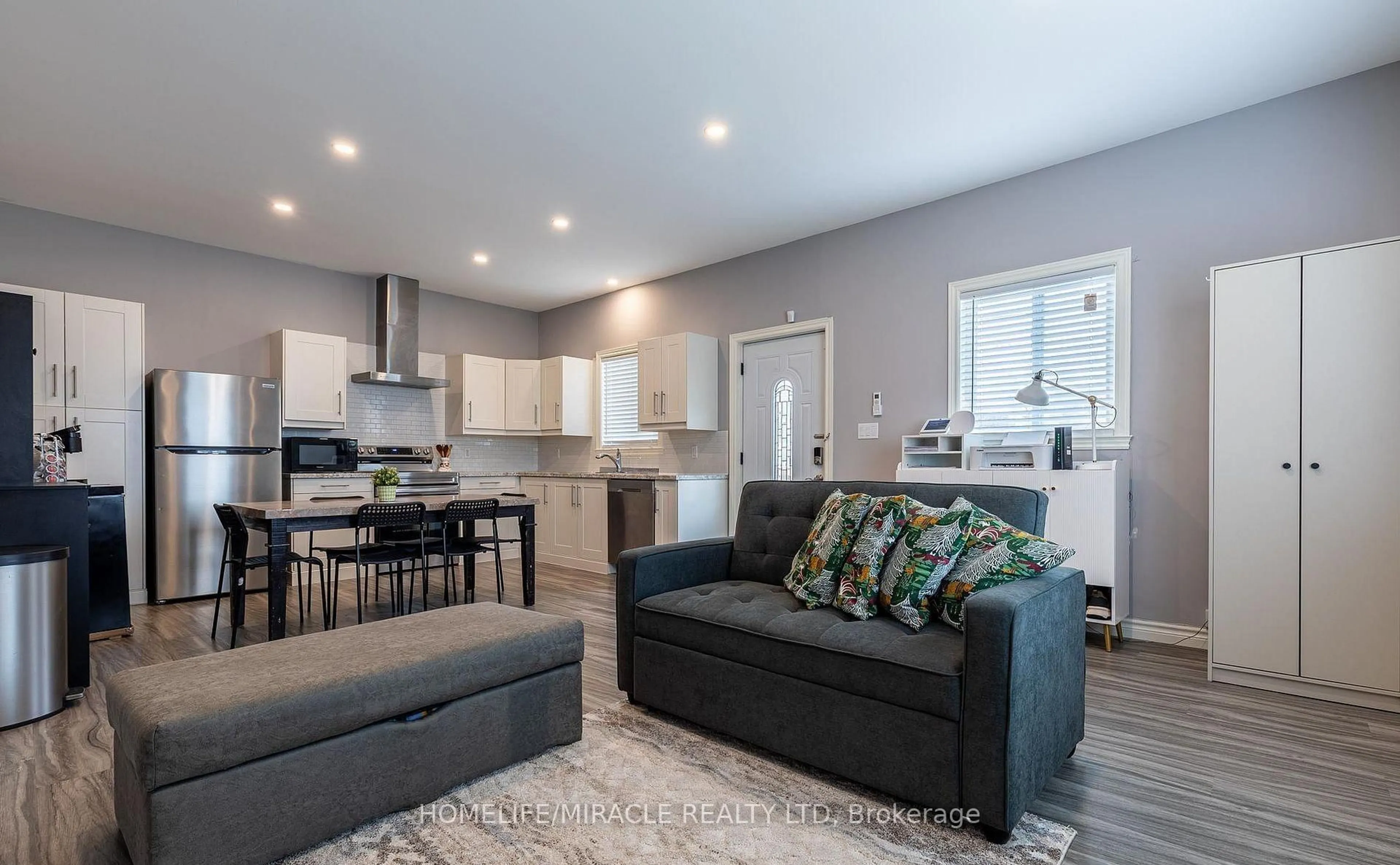 Open concept kitchen, unknown for 36 Division St, St. Catharines Ontario L2R 3G2