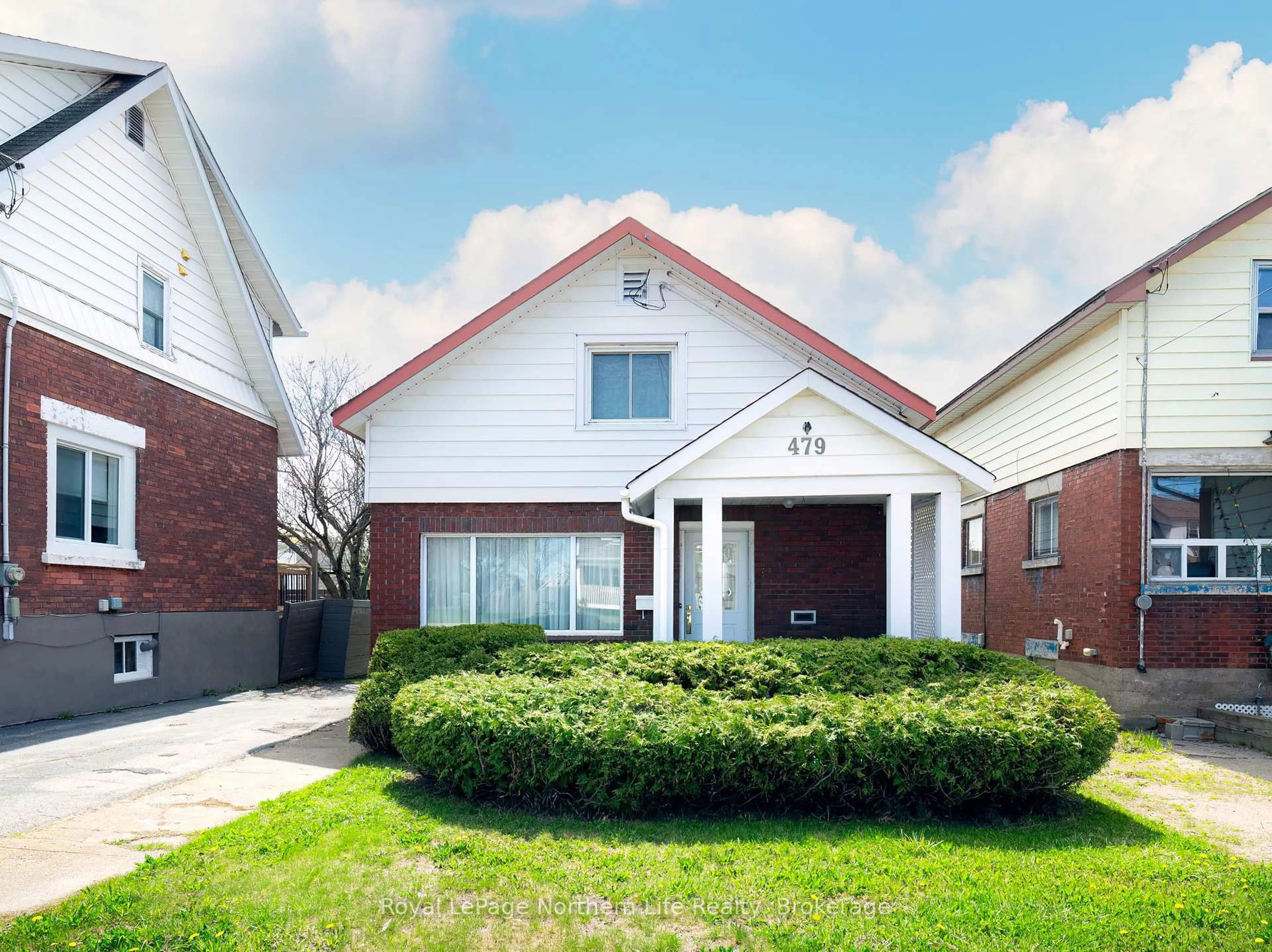 Home with brick exterior material, street for 479 Laurier Ave, North Bay Ontario P1B 1T6