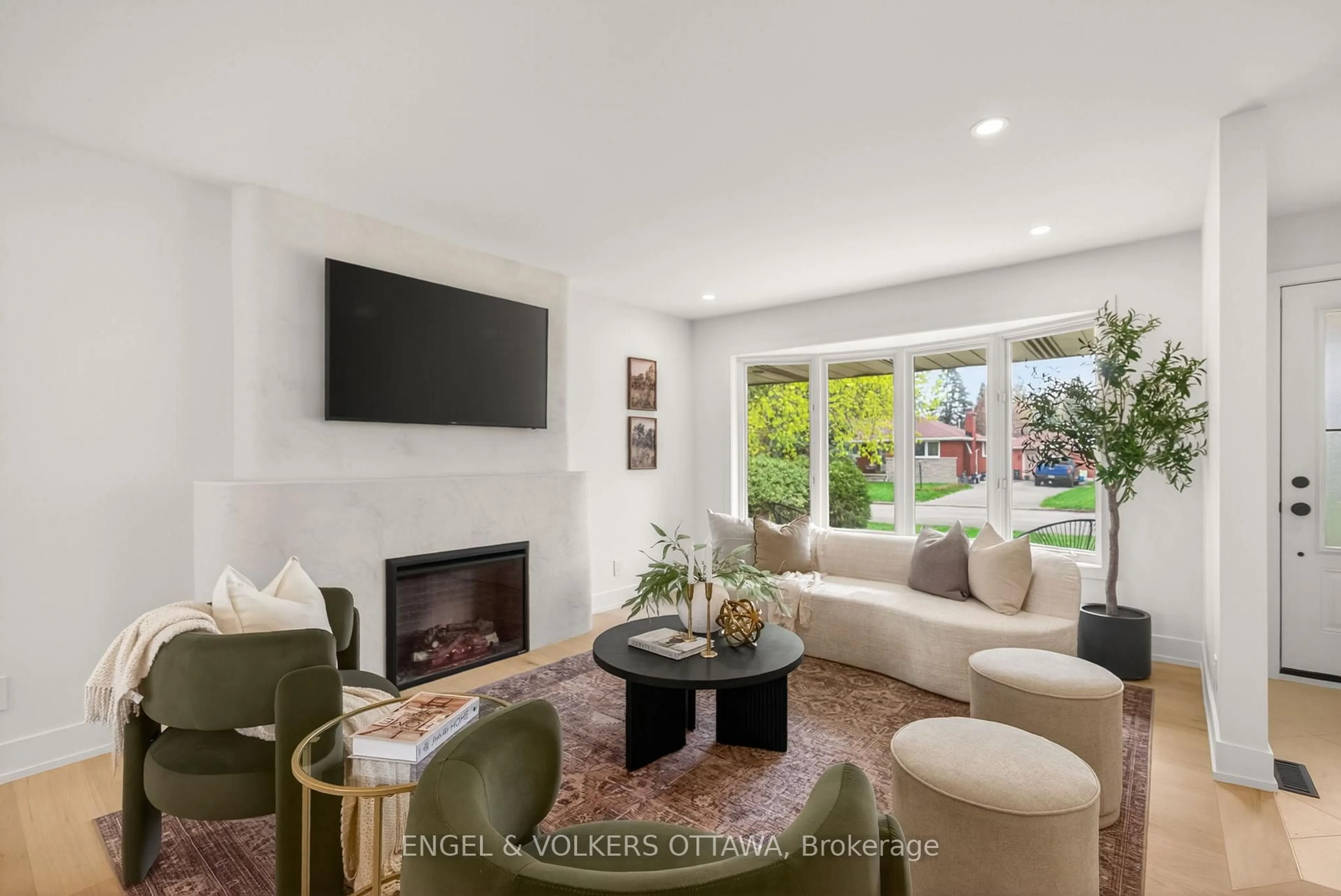Living room with furniture, ceramic/tile floor for 24 Roundhay Dr, Ottawa Ontario K2G 1B5