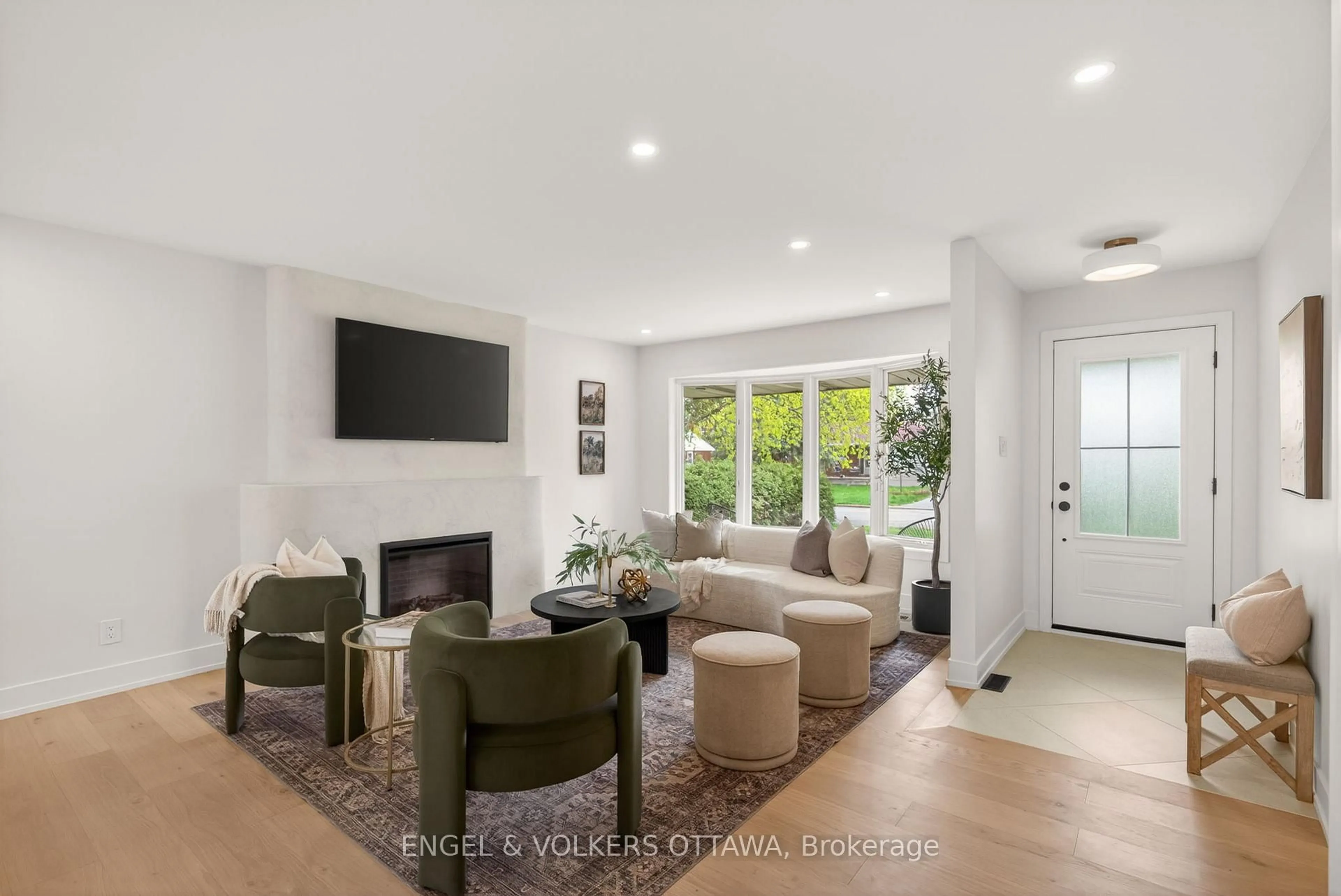 Living room with furniture, unknown for 24 Roundhay Dr, Ottawa Ontario K2G 1B5