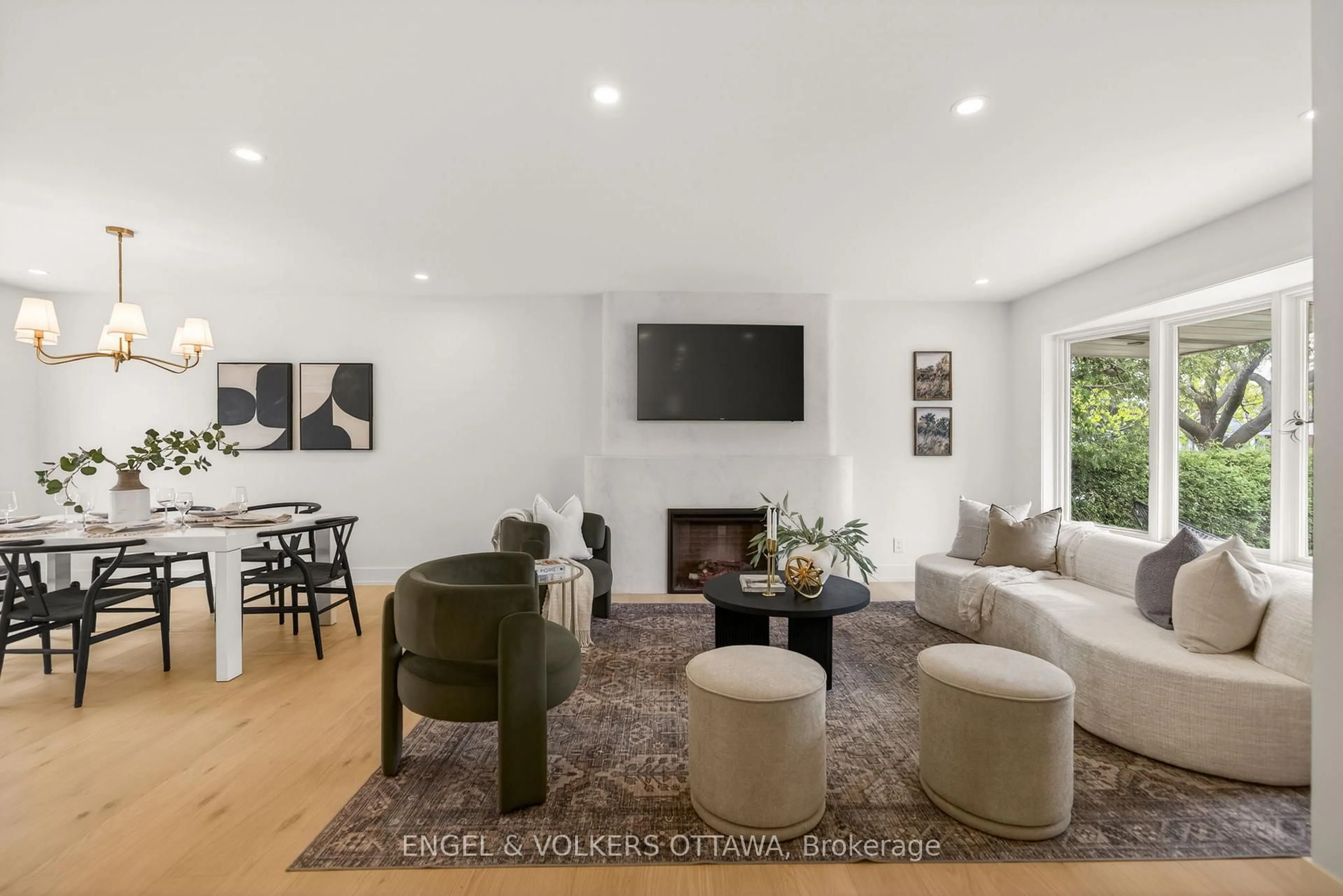 Living room with furniture, unknown for 24 Roundhay Dr, Ottawa Ontario K2G 1B5