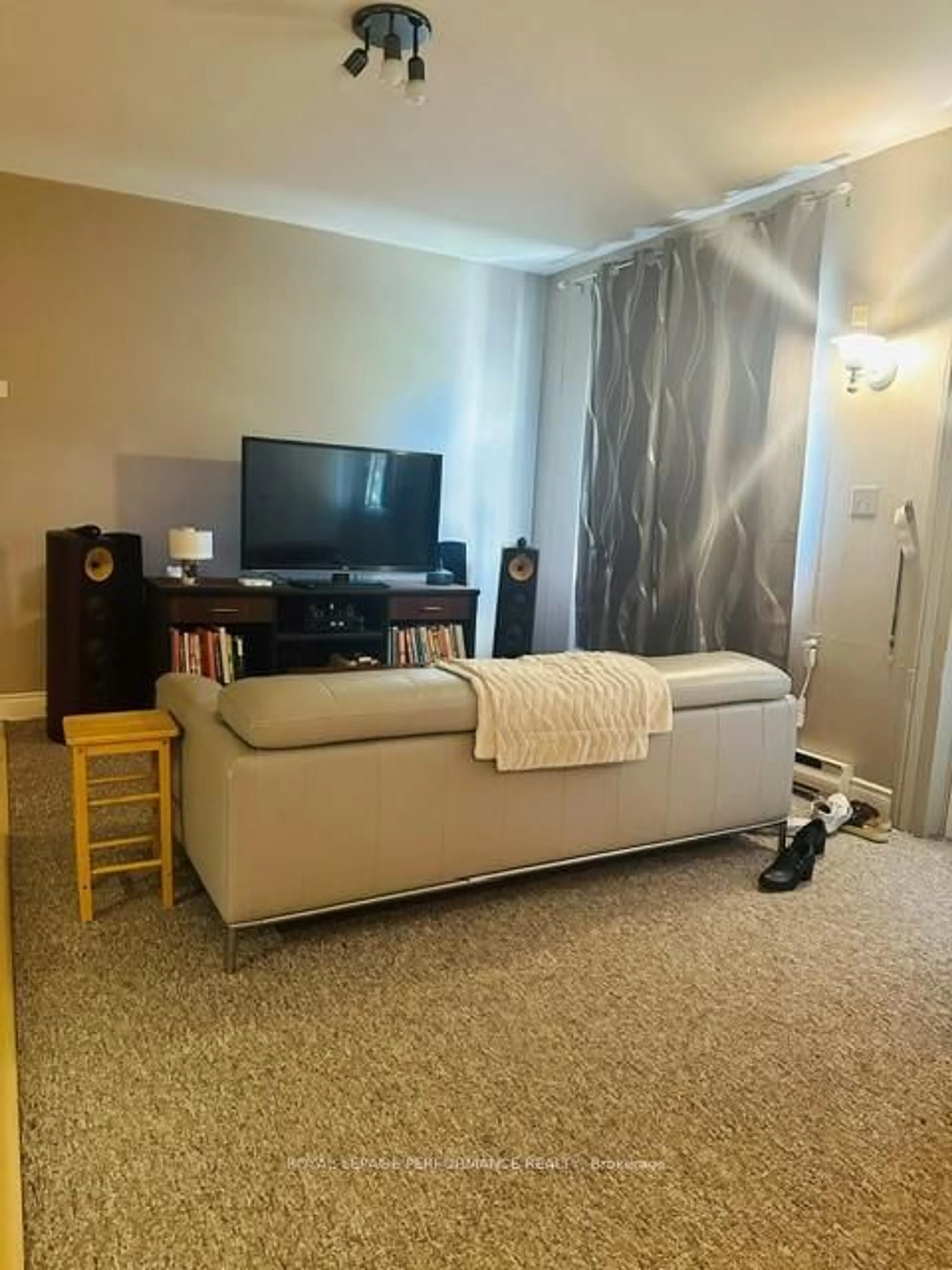 A pic of a room for 20 South Terr, South Glengarry Ontario K0C 1N0