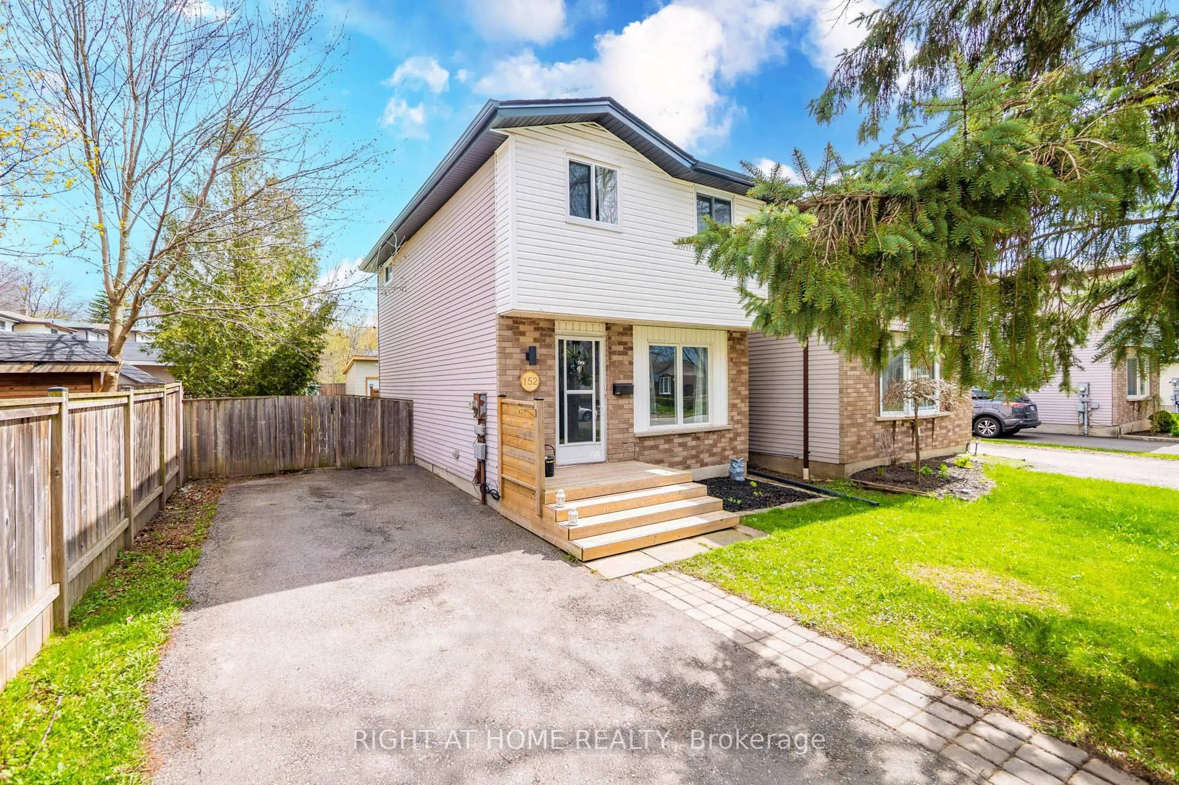 A pic from outside/outdoor area/front of a property/back of a property/a pic from drone, street for 152 Hadati Rd, Guelph Ontario N1E 6P4