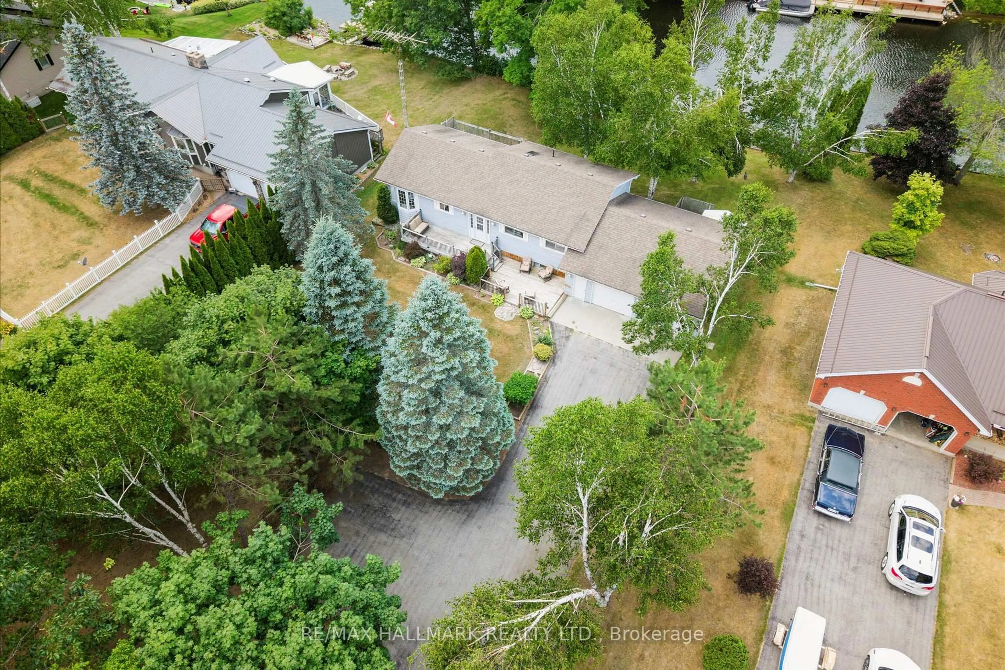 A pic from outside/outdoor area/front of a property/back of a property/a pic from drone, unknown for 6 Evans Dr, Kawartha Lakes Ontario K0M 1N0