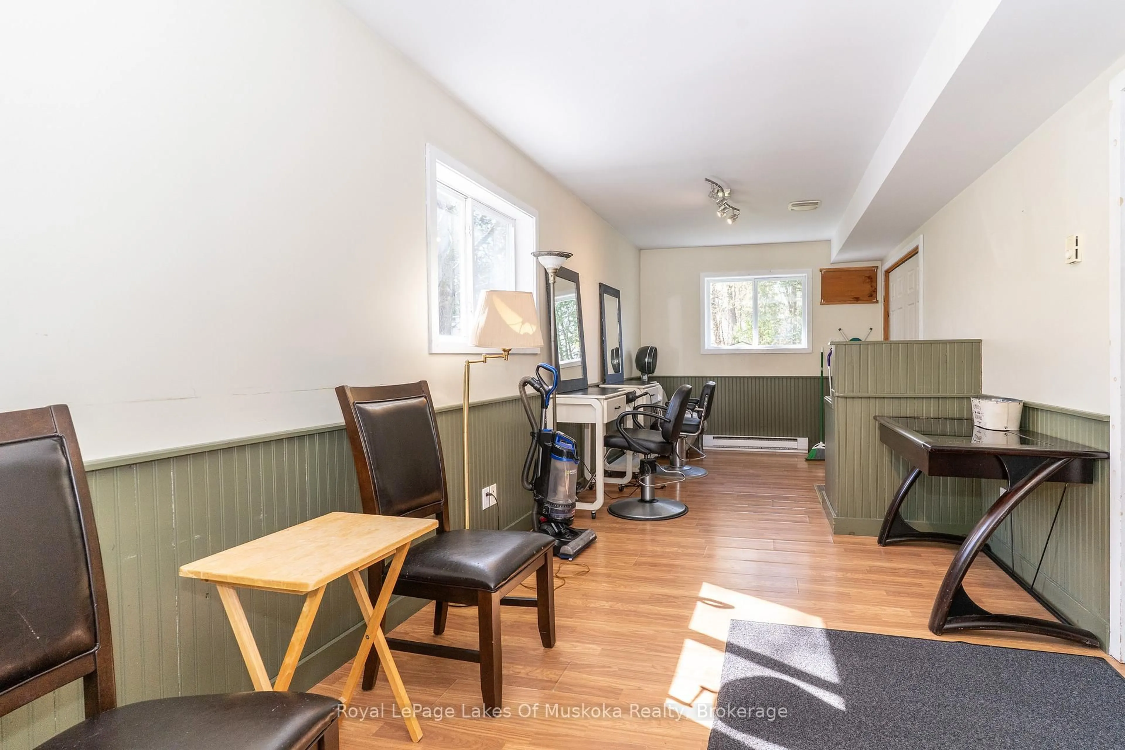 A pic of a room for 555 Wagner St, Gravenhurst Ontario P1P 1E1