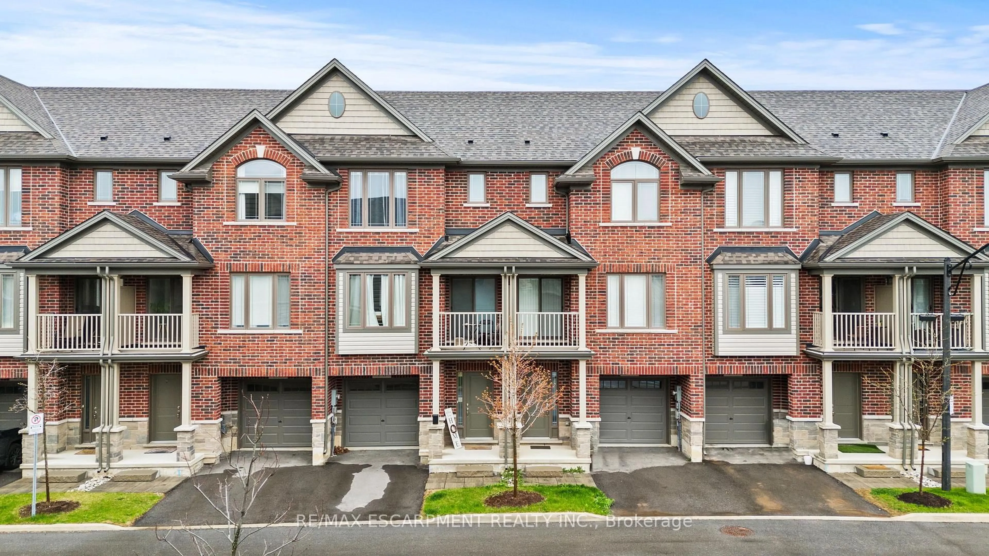 Home with brick exterior material, street for 19 PICARDY Dr #4, Hamilton Ontario L8J 0M7