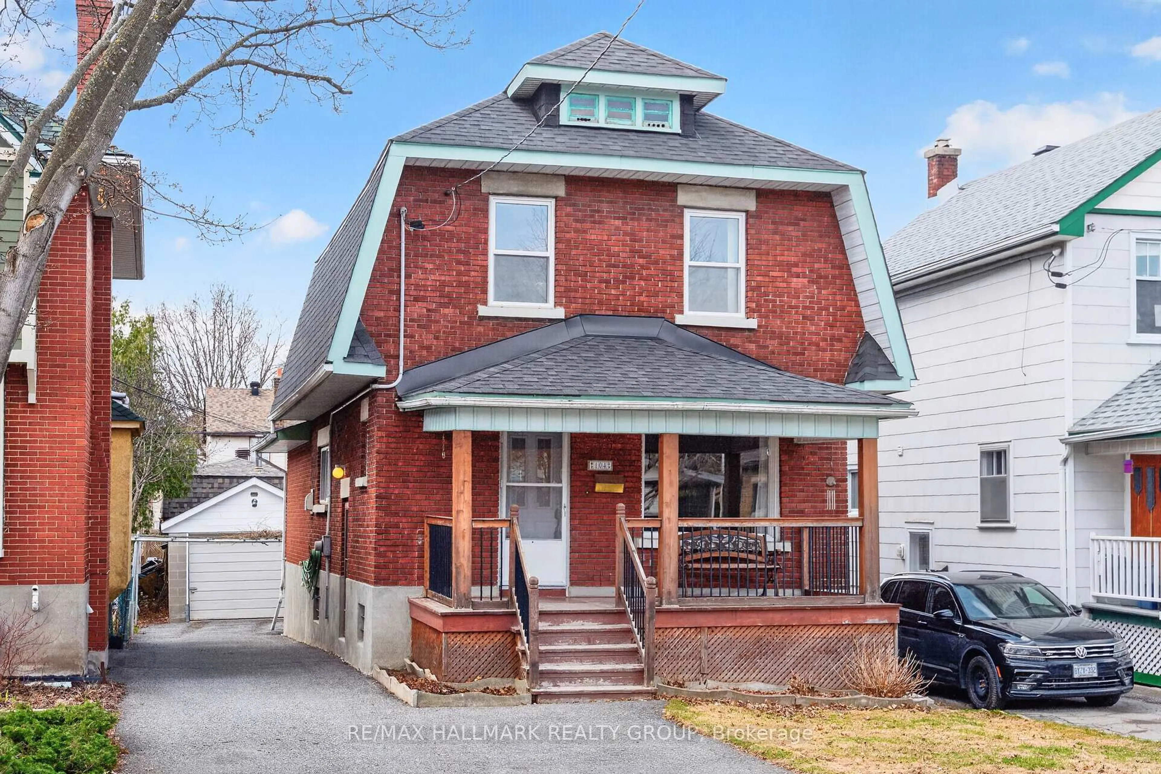 Home with brick exterior material, street for 104 Grange Ave, Ottawa Ontario K1Y 0N9