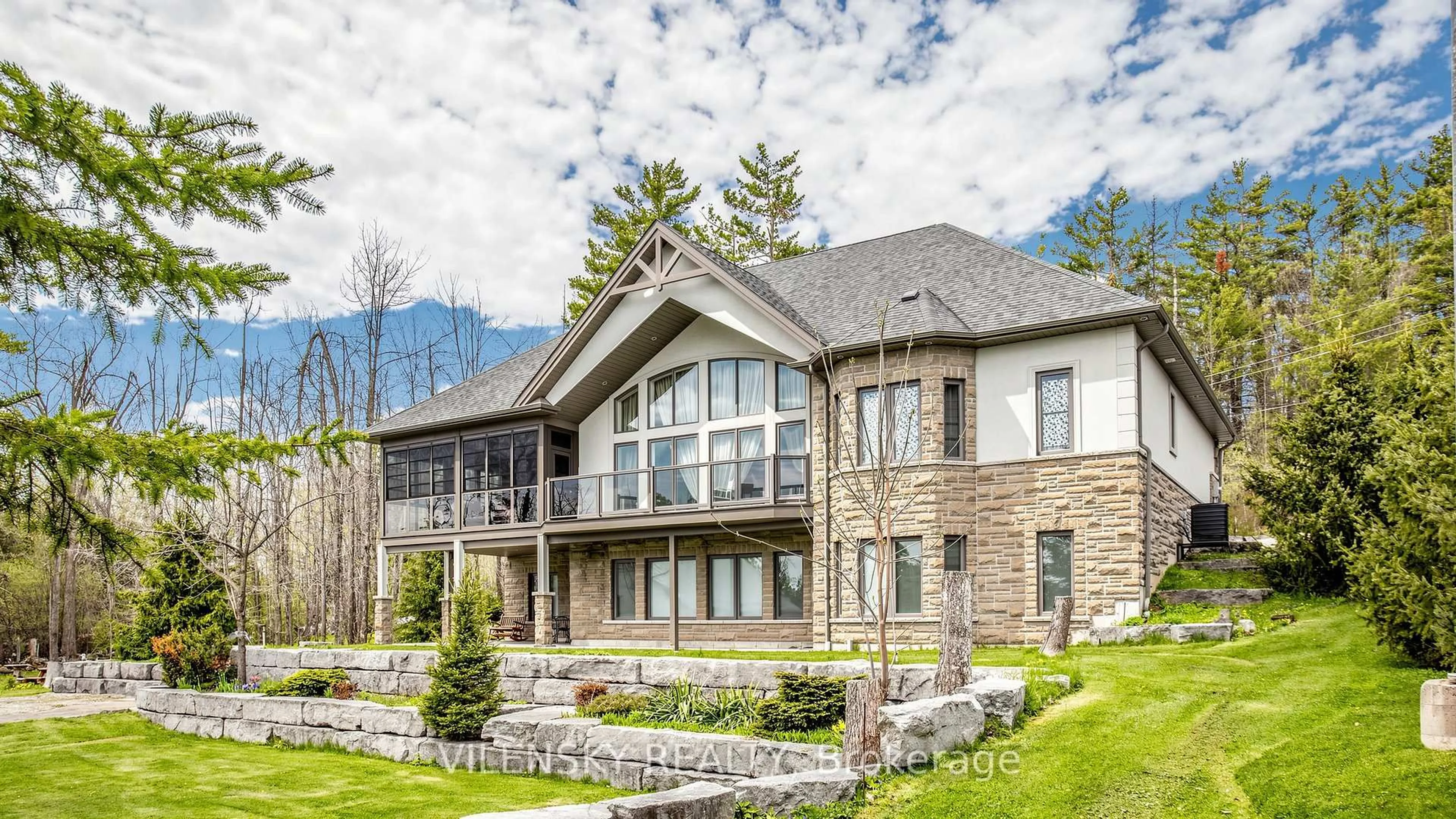 Home with brick exterior material, mountain view for 268 Balsam Lake Dr, Kawartha Lakes Ontario K0M 2B0
