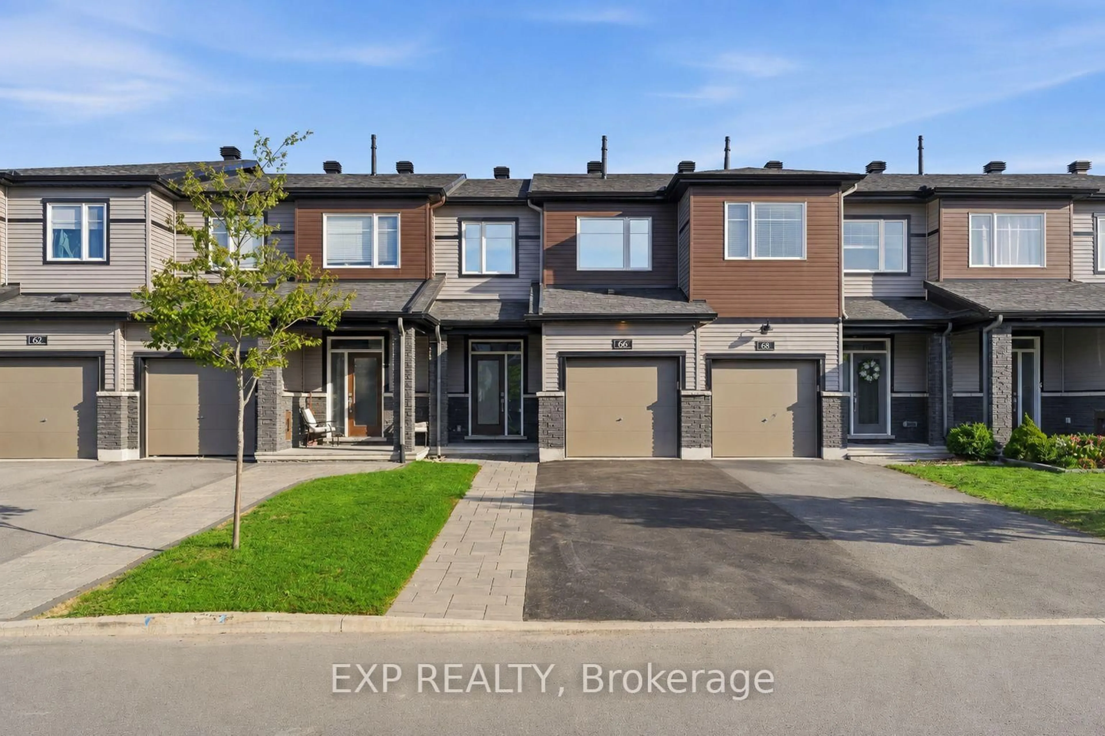 A pic from outside/outdoor area/front of a property/back of a property/a pic from drone, street for 66 Gardenpost Terr, Ottawa Ontario K4A 5H2