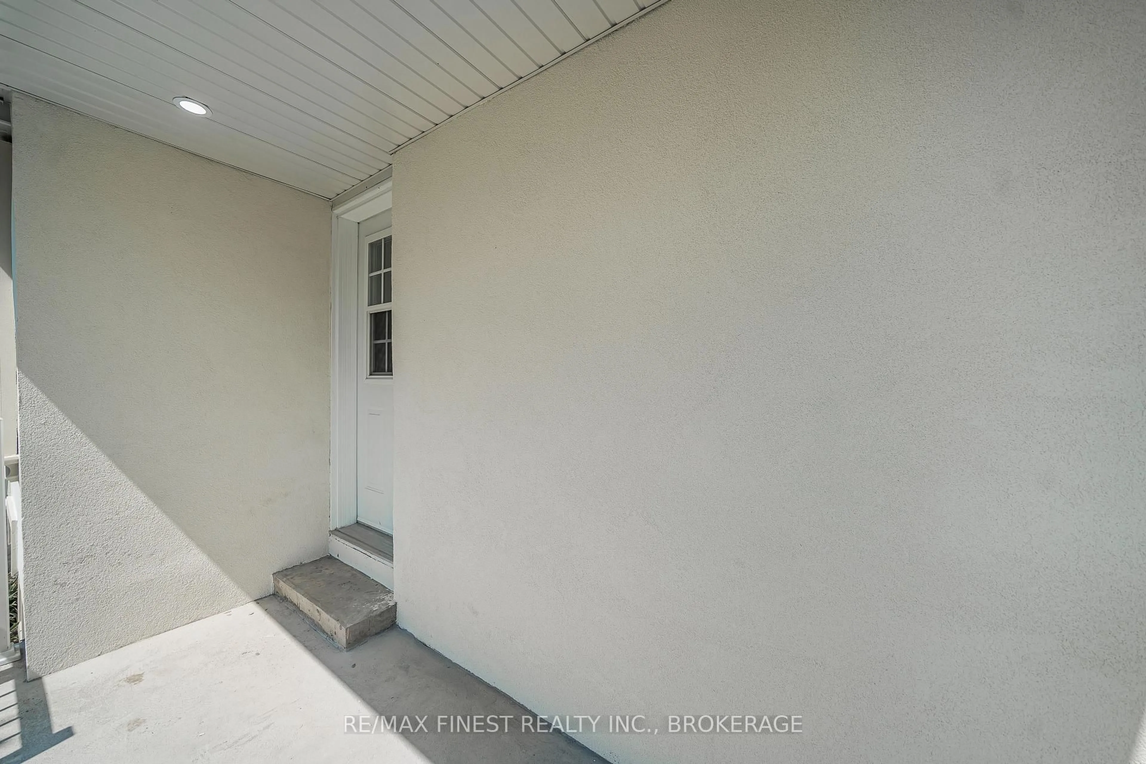Unknown for 320 Academy St, Bath Ontario K0H 1G0