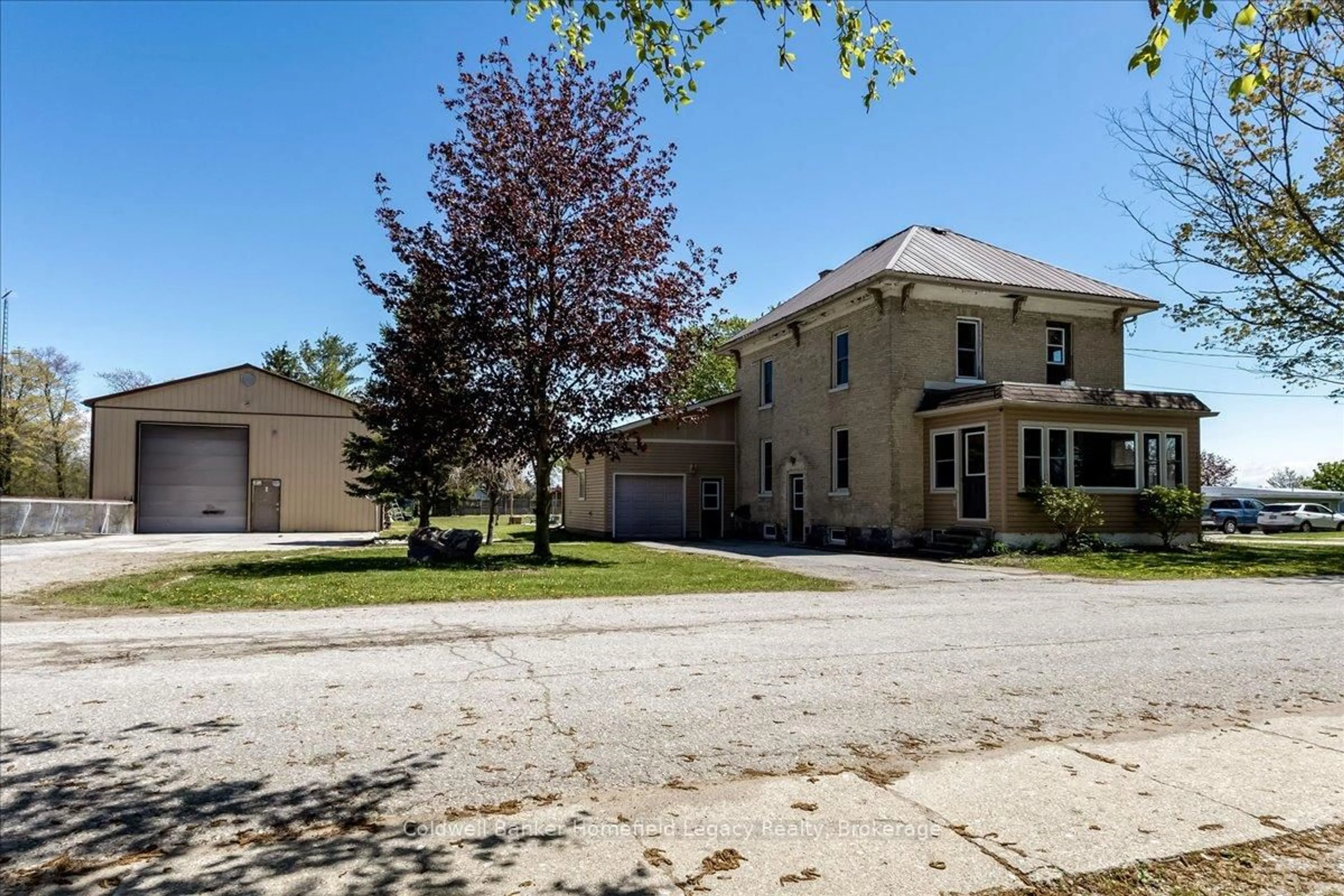 A pic from outside/outdoor area/front of a property/back of a property/a pic from drone, street for 148 Church Ave, South Huron Ontario N0M 1N0