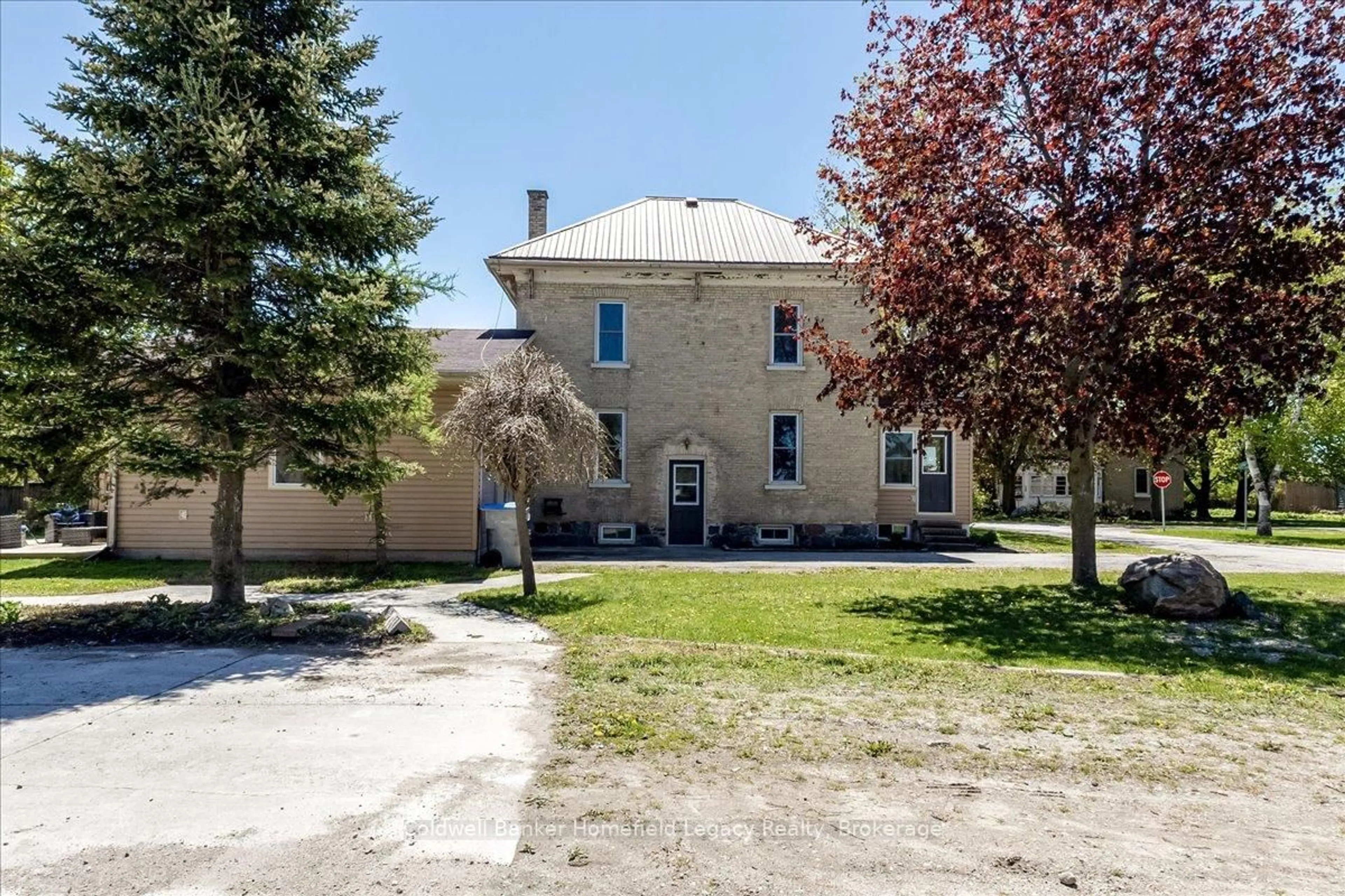 A pic from outside/outdoor area/front of a property/back of a property/a pic from drone, building for 148 Church Ave, South Huron Ontario N0M 1N0