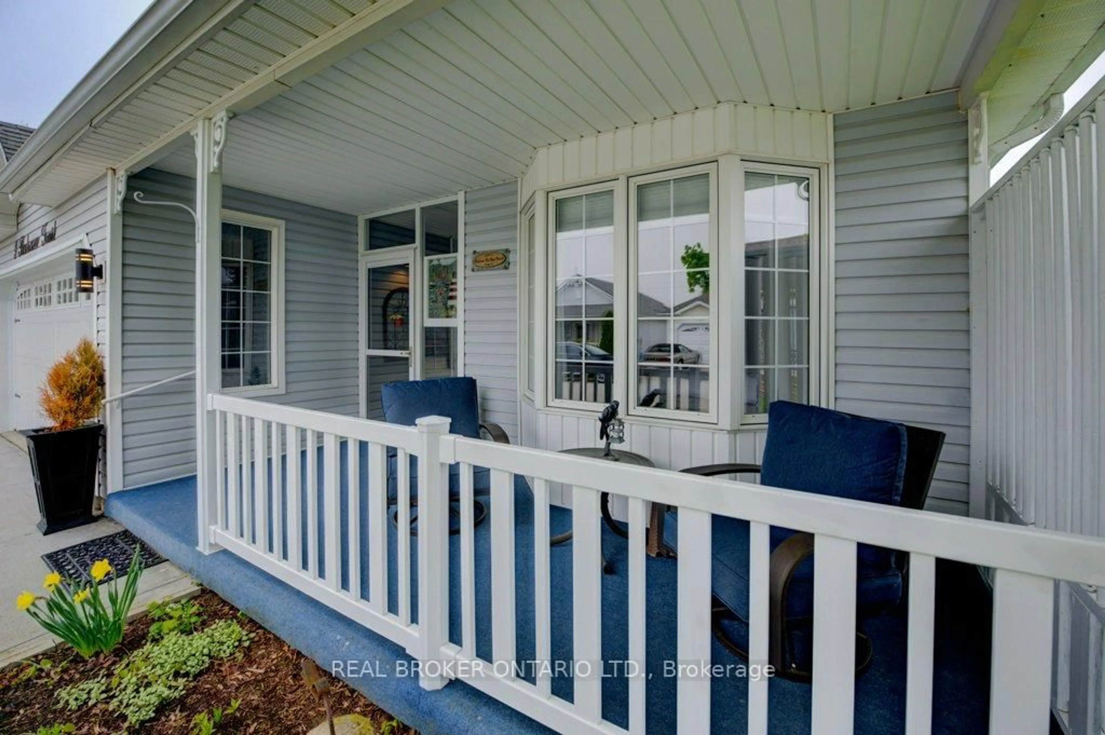 Patio, water/lake/river/ocean view for 9 Balsam Tr, Norfolk Ontario N0E 1M0