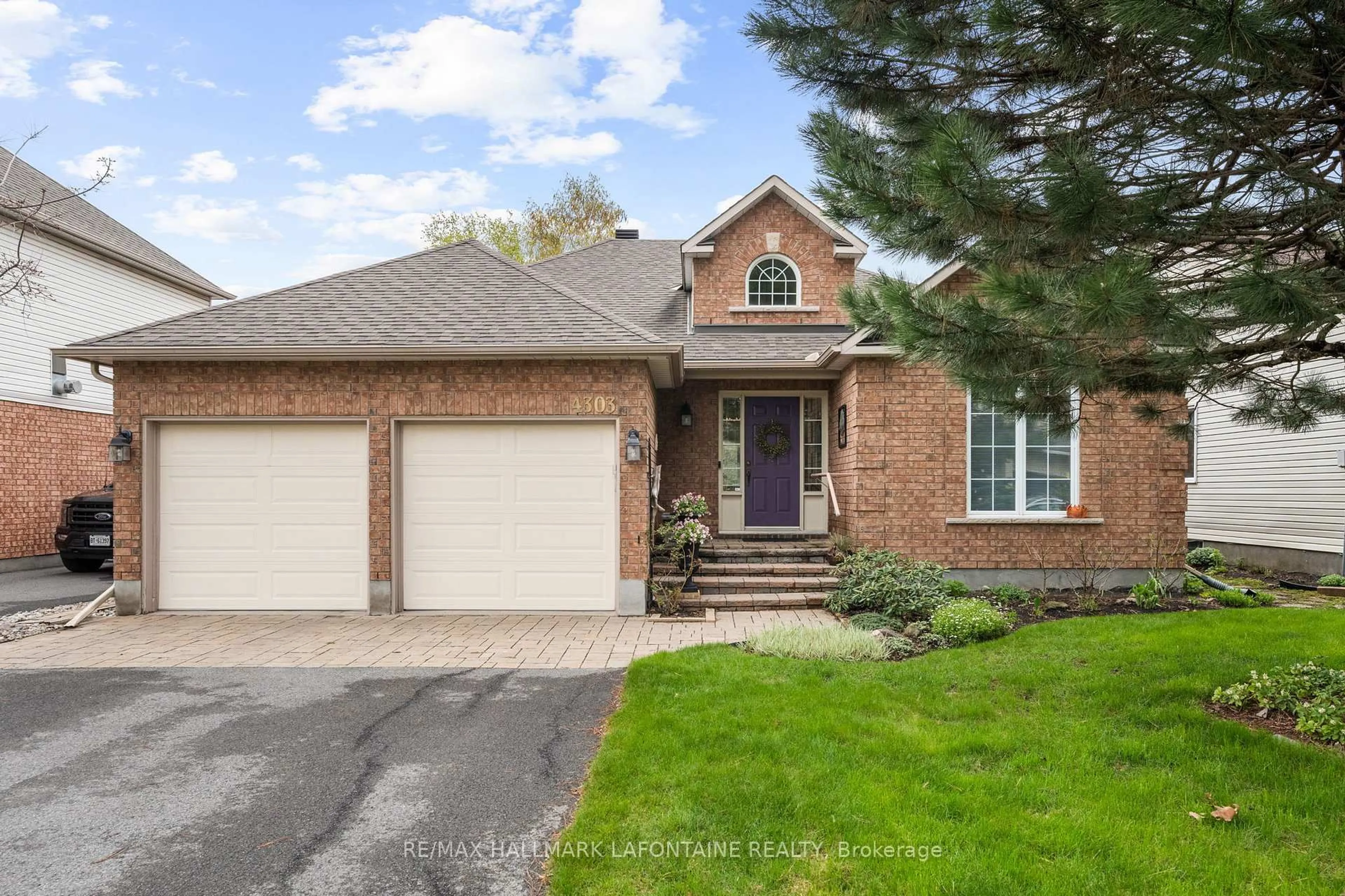 Home with brick exterior material, street for 4303 Totem Dr, Ottawa Ontario K1V 1L5