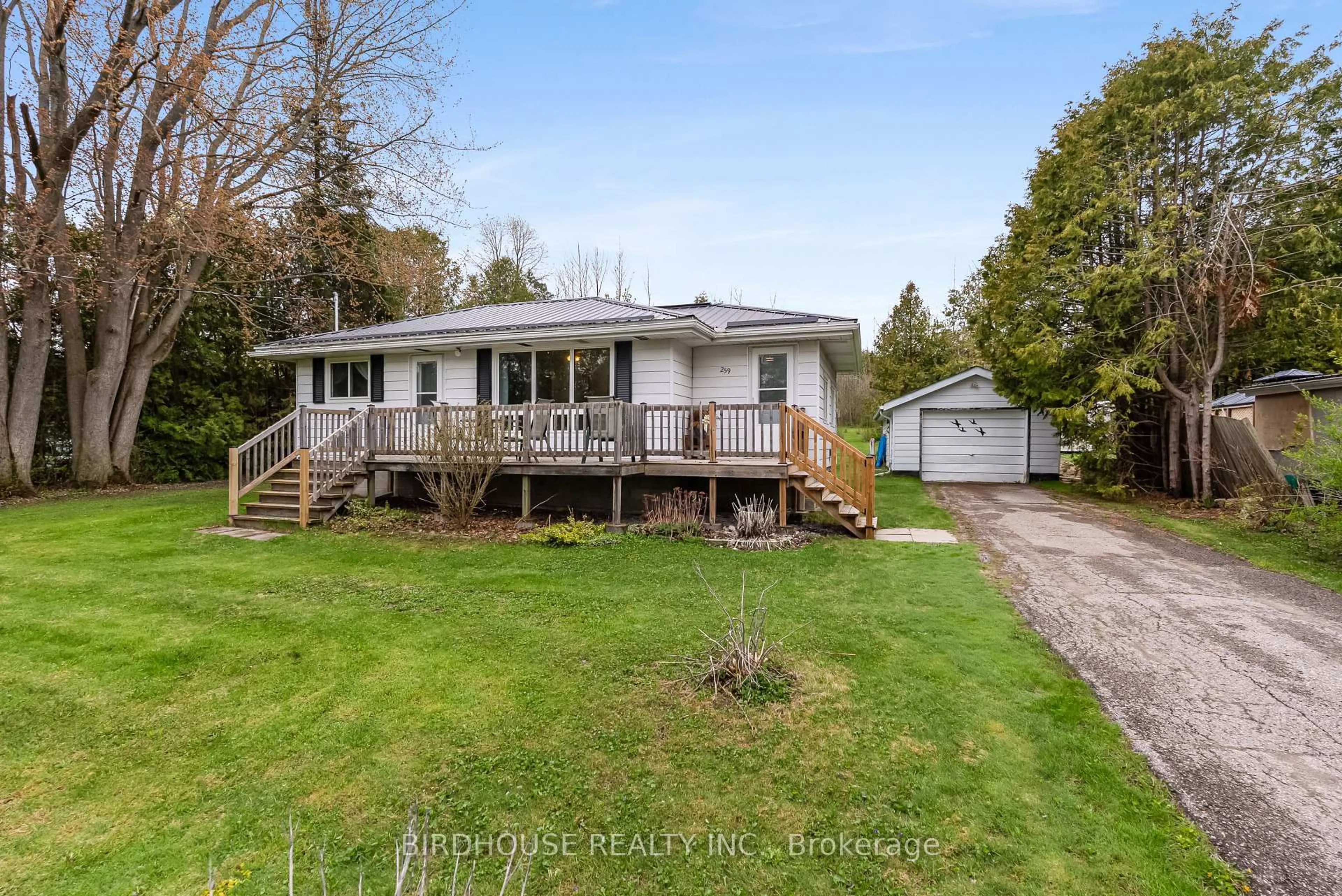 A pic from outside/outdoor area/front of a property/back of a property/a pic from drone, street for 259 George Dr, Kawartha Lakes Ontario K0M 1A0
