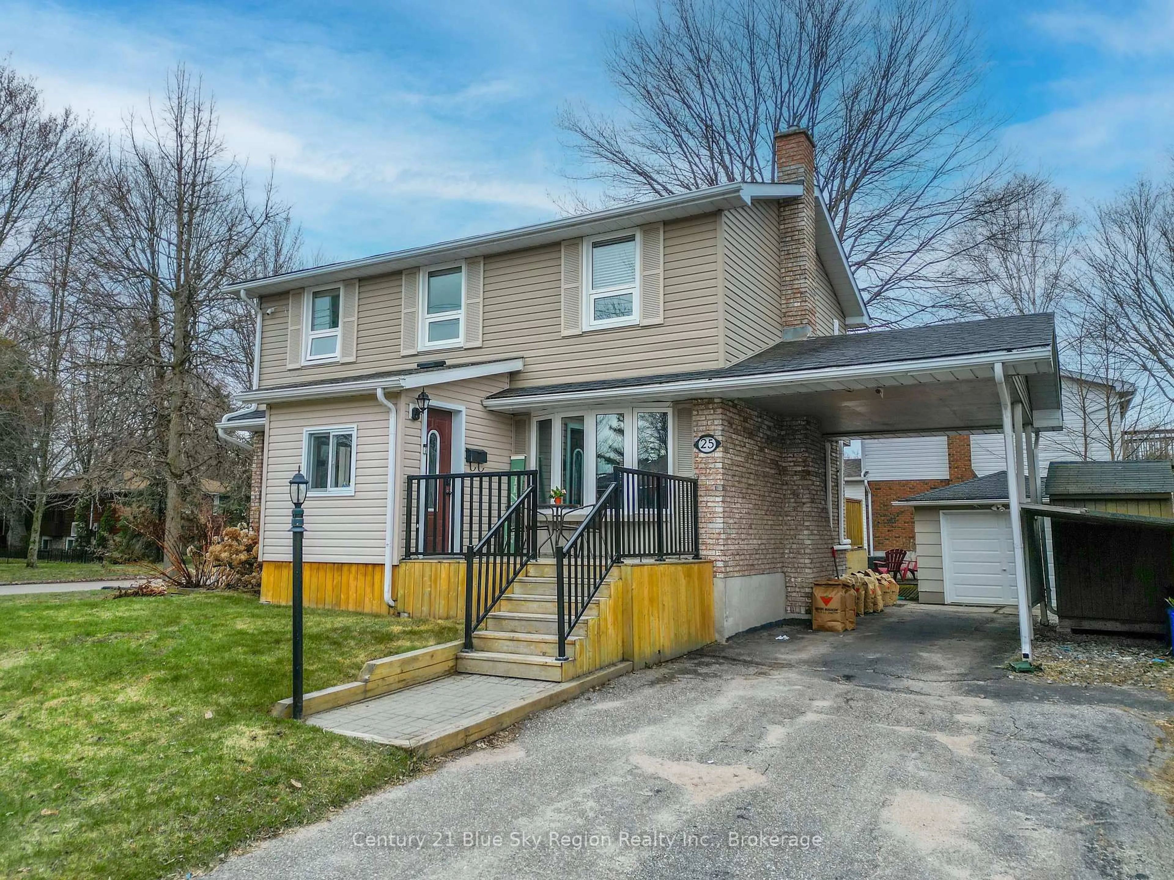Unknown for 25 Rowe Ave, North Bay Ontario P1A 1W8