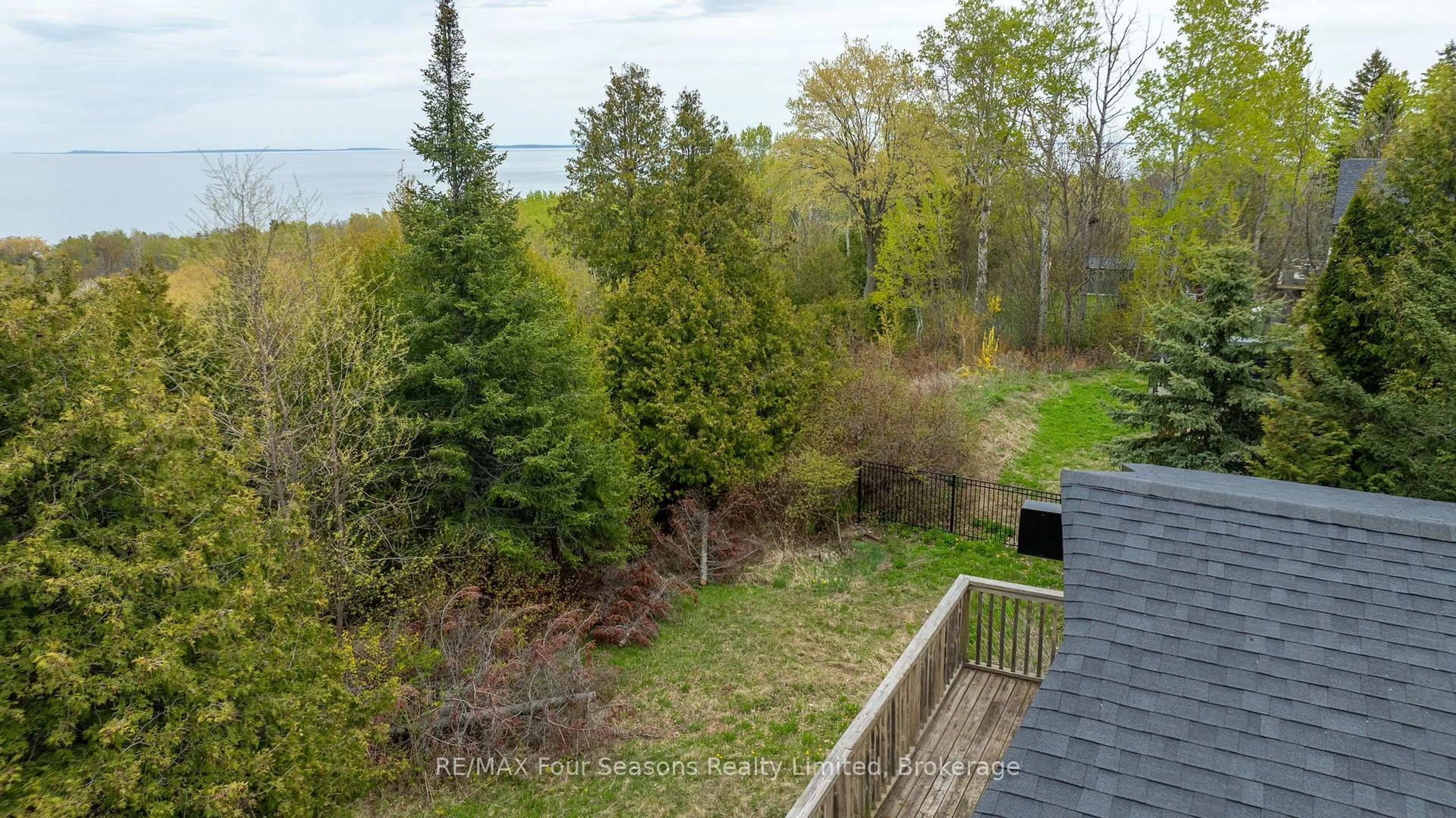 A pic from outside/outdoor area/front of a property/back of a property/a pic from drone, forest/trees view for 220 Hidden Lake Rd, Blue Mountains Ontario L9Y 0T6