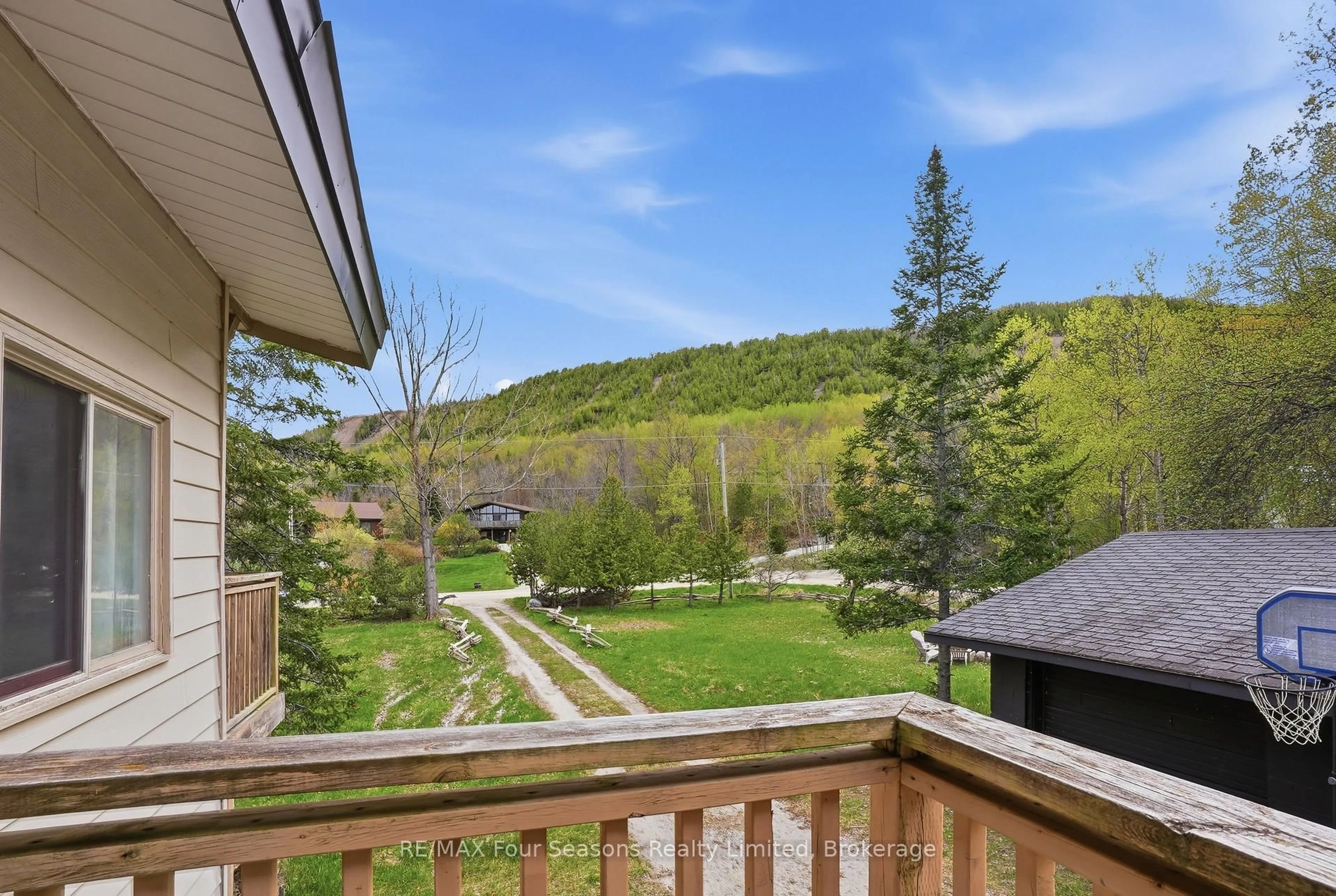 Patio, unknown for 220 Hidden Lake Rd, Blue Mountains Ontario L9Y 0T6