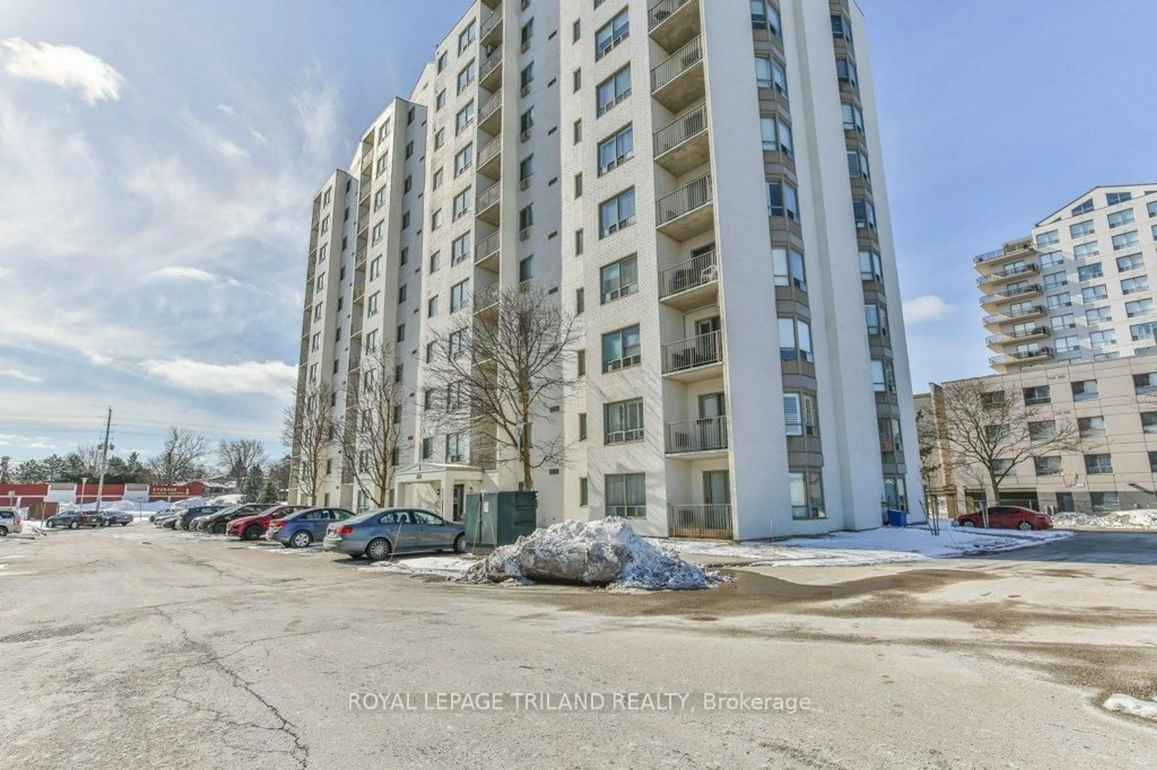 A pic from outside/outdoor area/front of a property/back of a property/a pic from drone, unknown for 333 Commissioners Rd #405, London South Ontario N6J 4X7
