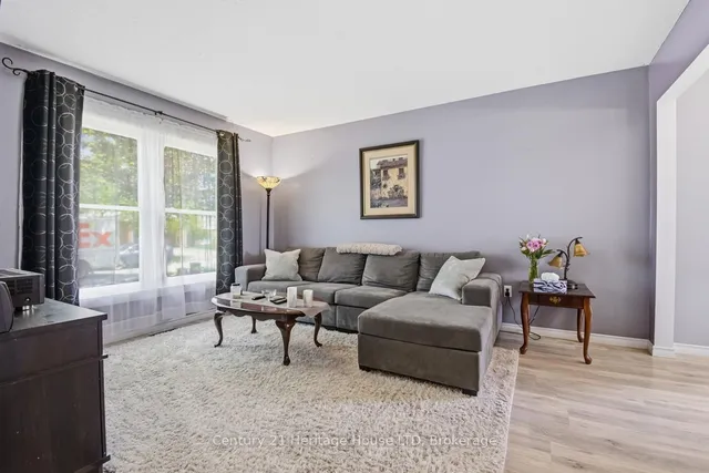 6864 Sunrise Crt, Niagara Falls 2