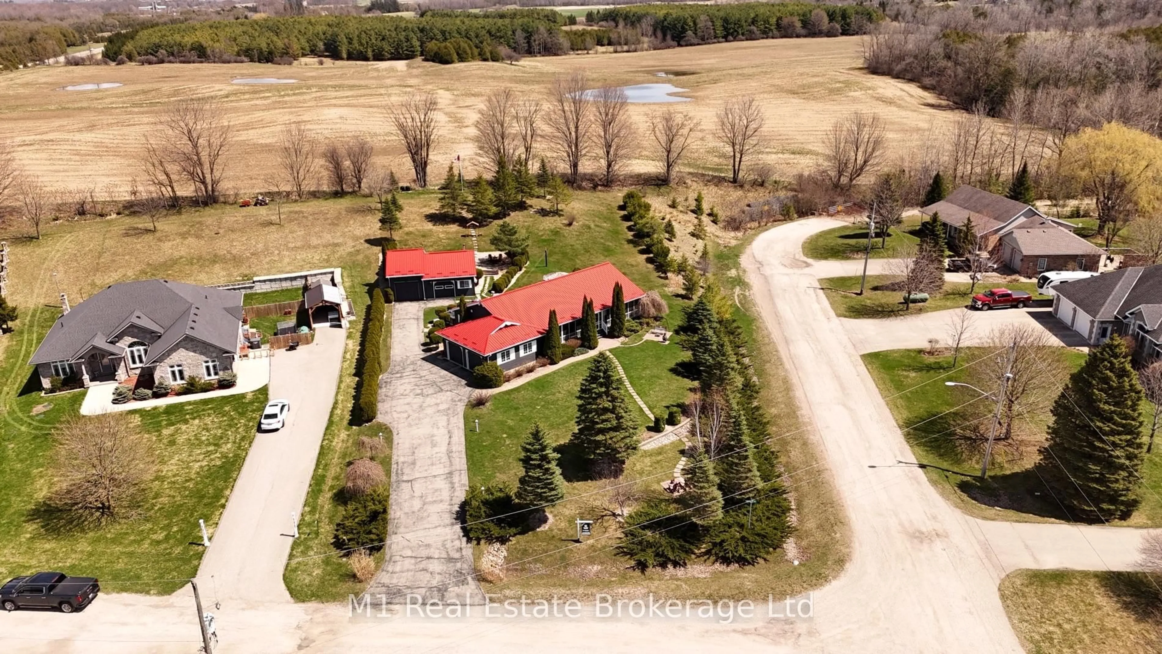 A pic from outside/outdoor area/front of a property/back of a property/a pic from drone, unknown for 2 Joanne Cres, Minto Ontario N0G 2L0