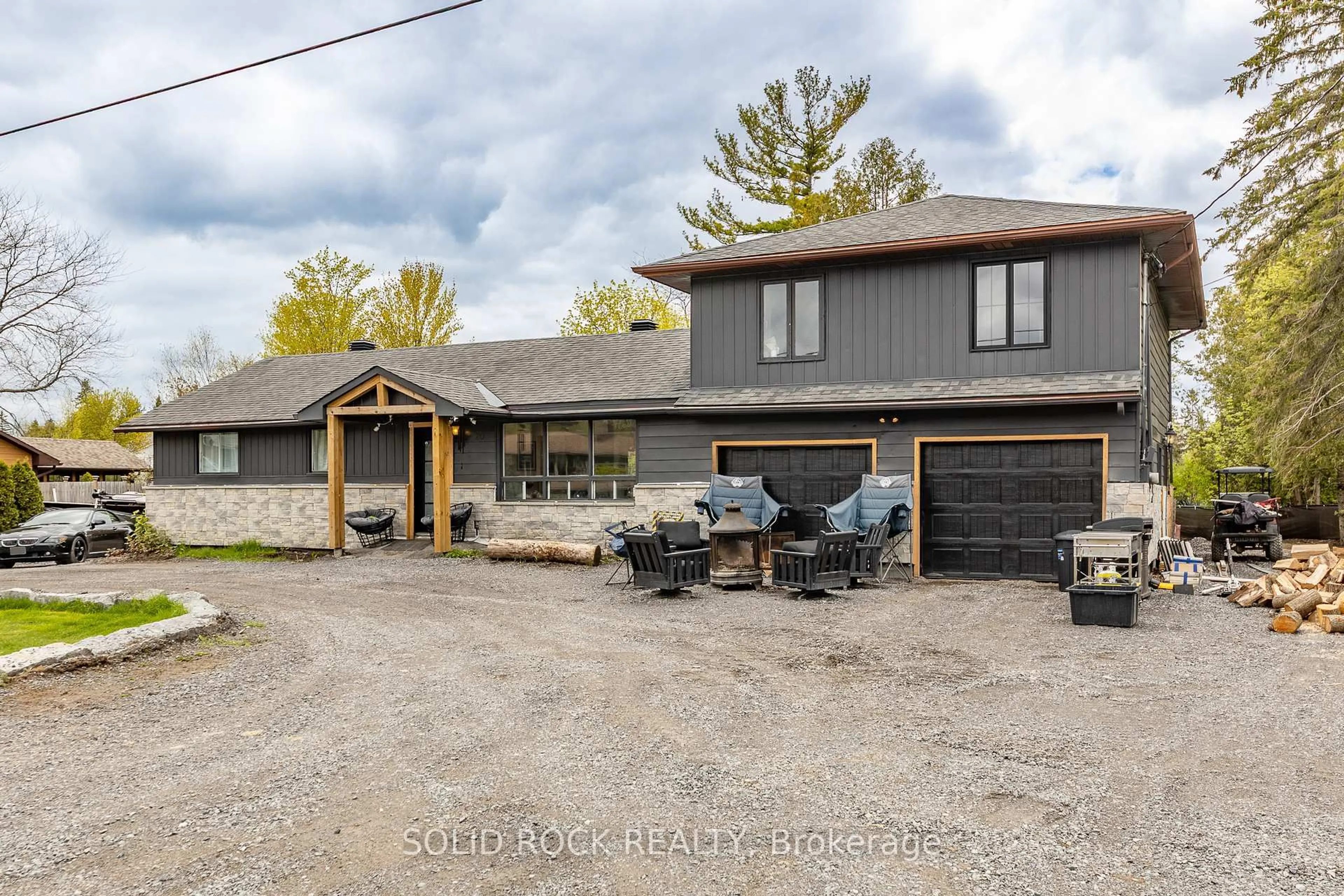 A pic from outside/outdoor area/front of a property/back of a property/a pic from drone, street for 20 Norway Spruce St, Ottawa Ontario K2S 1P3