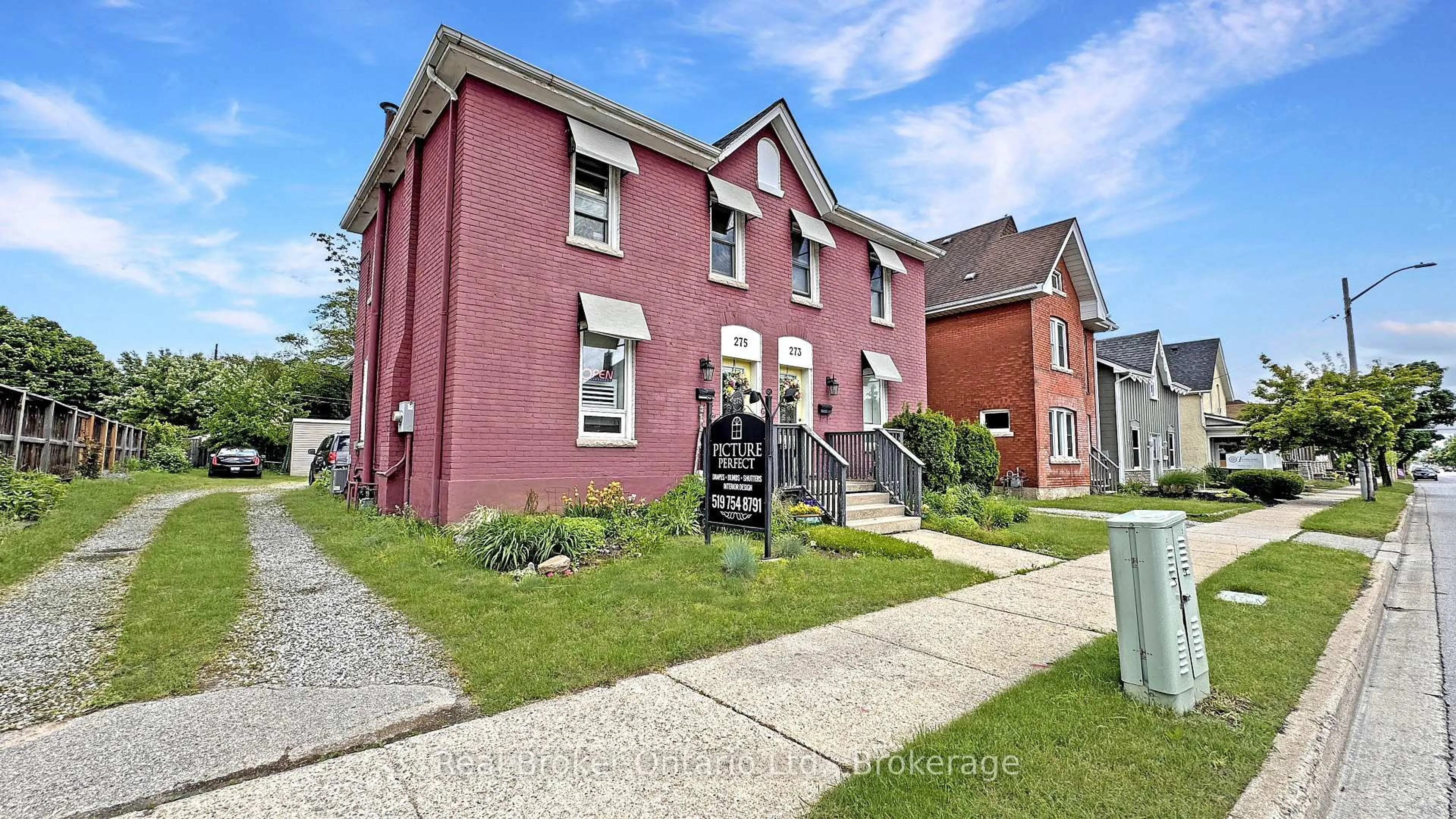 Home with brick exterior material, street for 275 Brant Ave, Brantford Ontario N3T 3J6