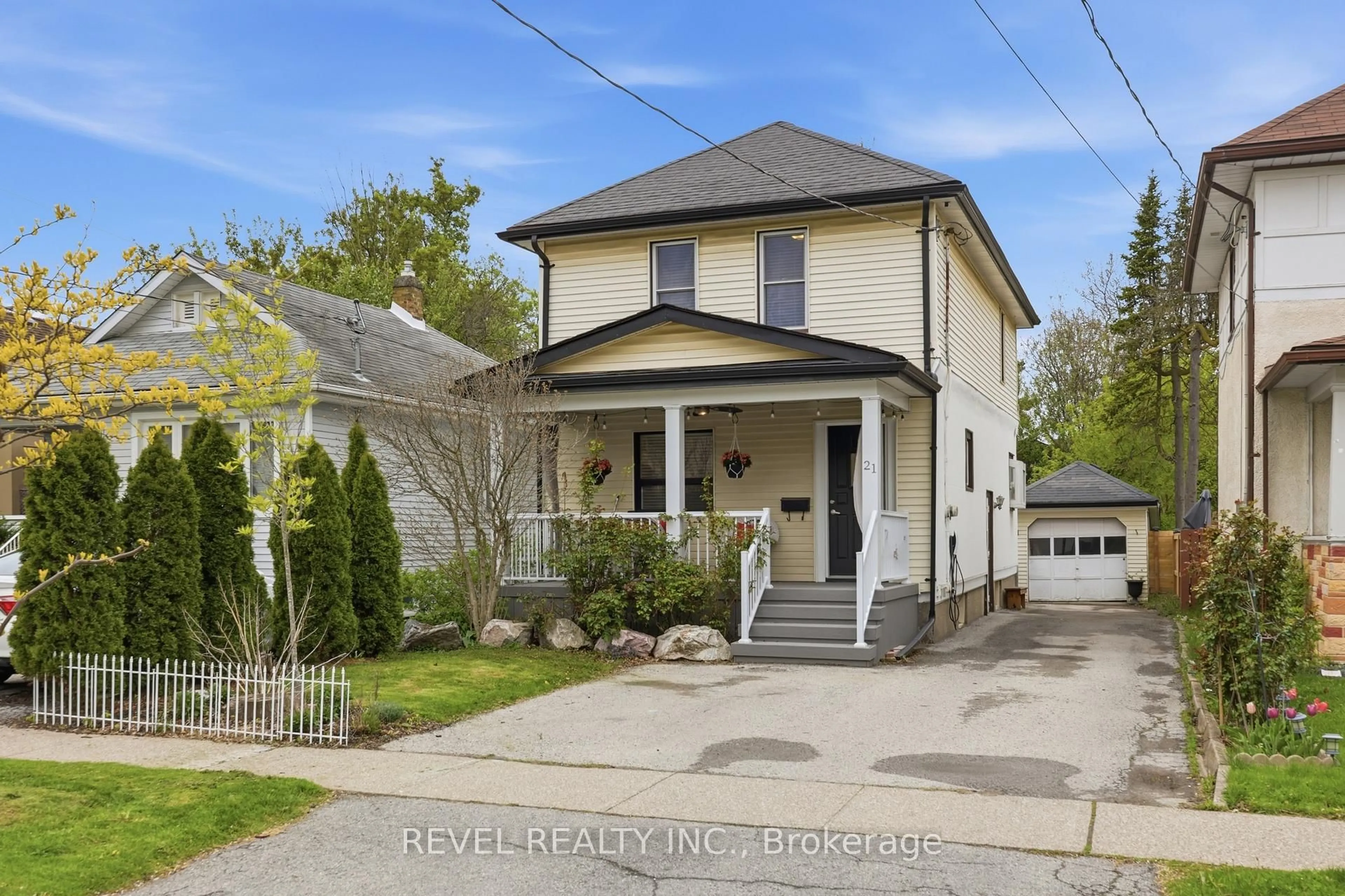 Unknown for 21 Berryman Ave, St. Catharines Ontario L2R 3W8