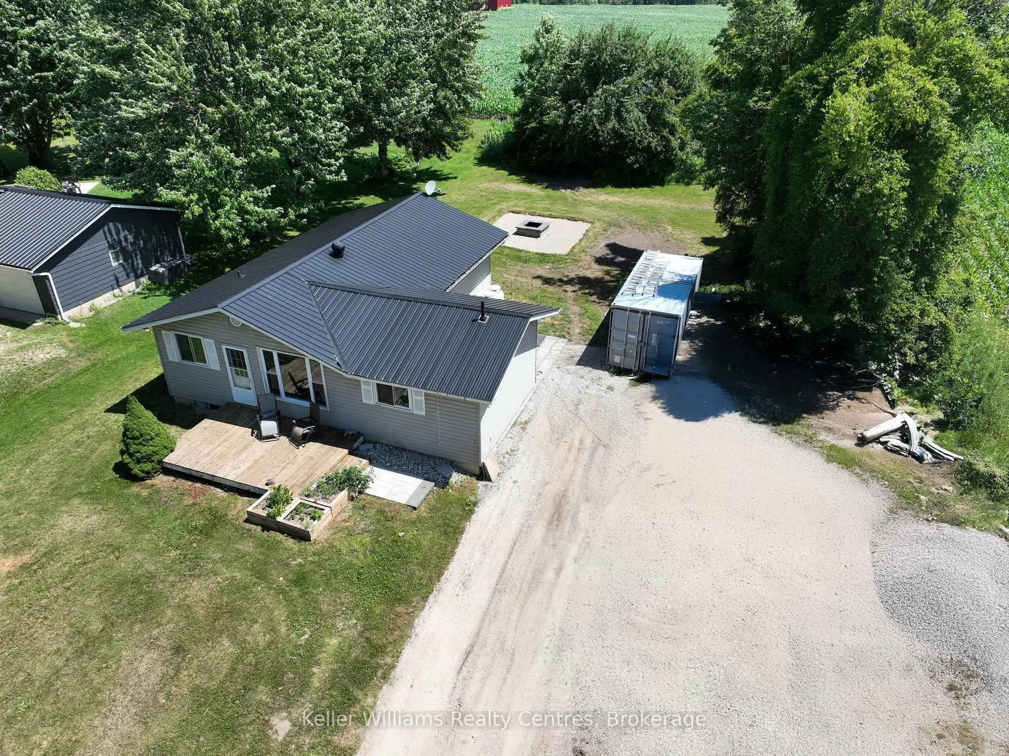 A pic from outside/outdoor area/front of a property/back of a property/a pic from drone, unknown for 3000 Bruce 1 Rd, Brockton Ontario N0G 2T0