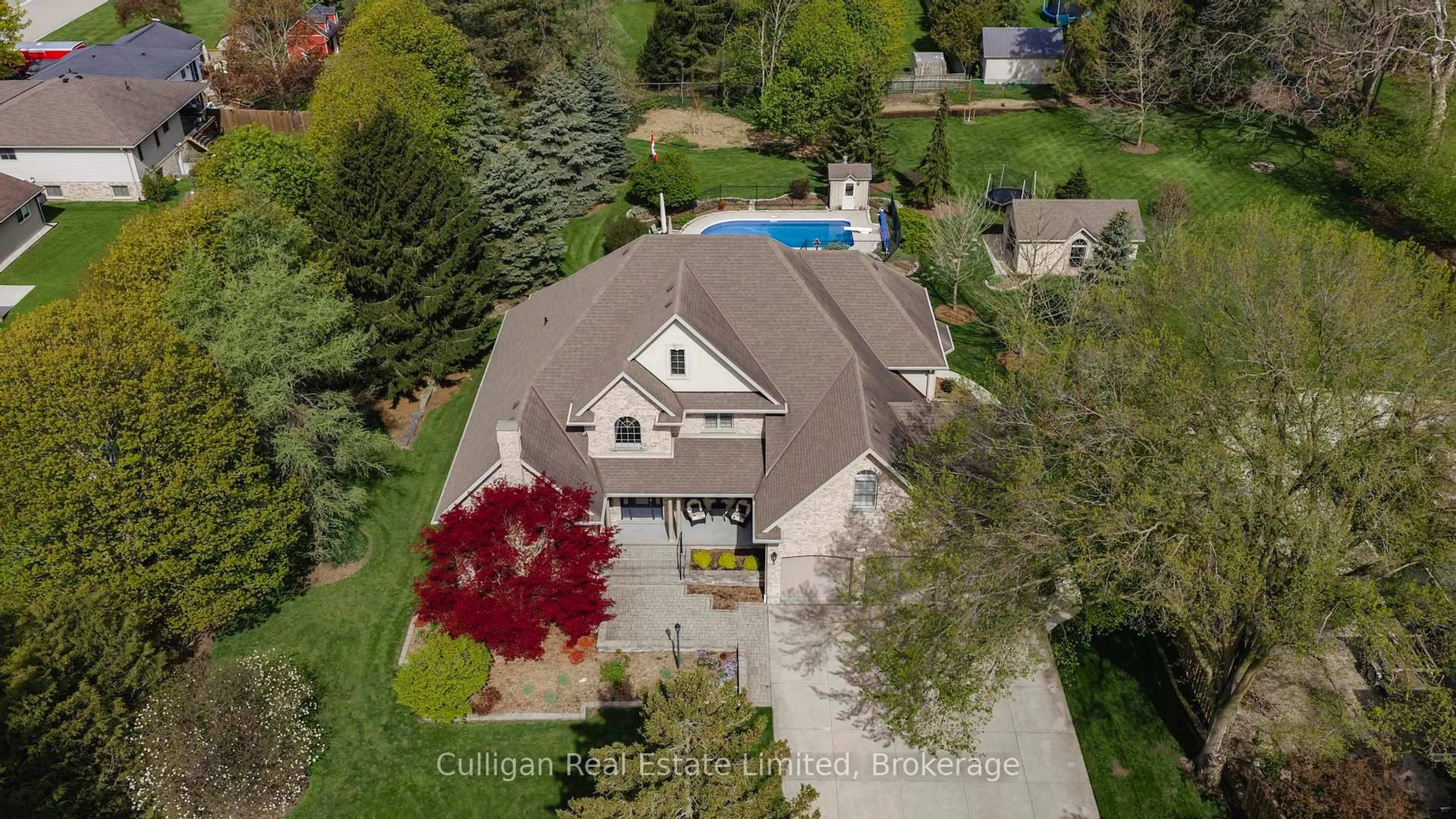 A pic from outside/outdoor area/front of a property/back of a property/a pic from drone, street for 70 Blanshard St, West Perth Ontario N0K 1N0