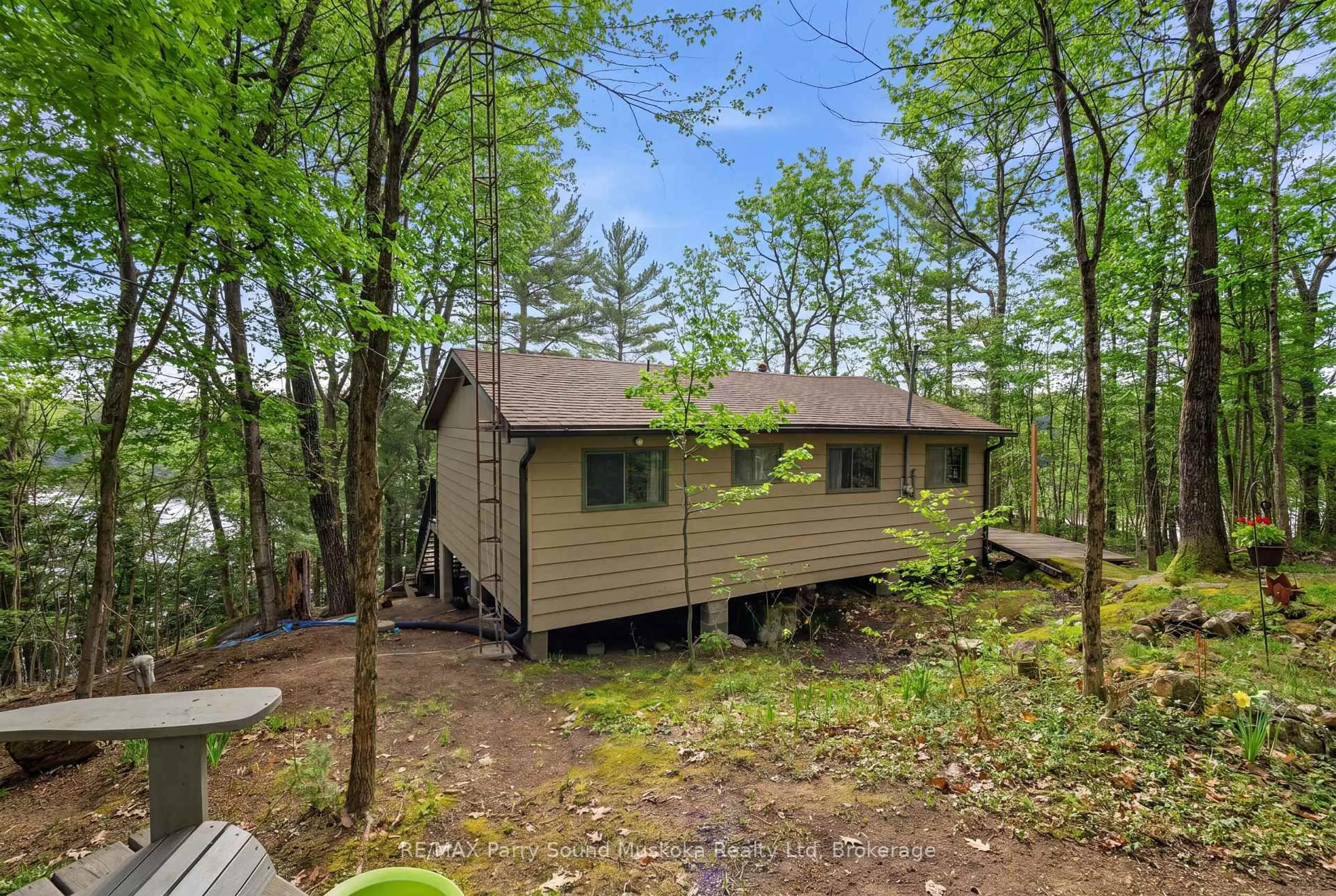 Unknown for 275 Salmon Lake Rd, Seguin Ontario P2A 0B2