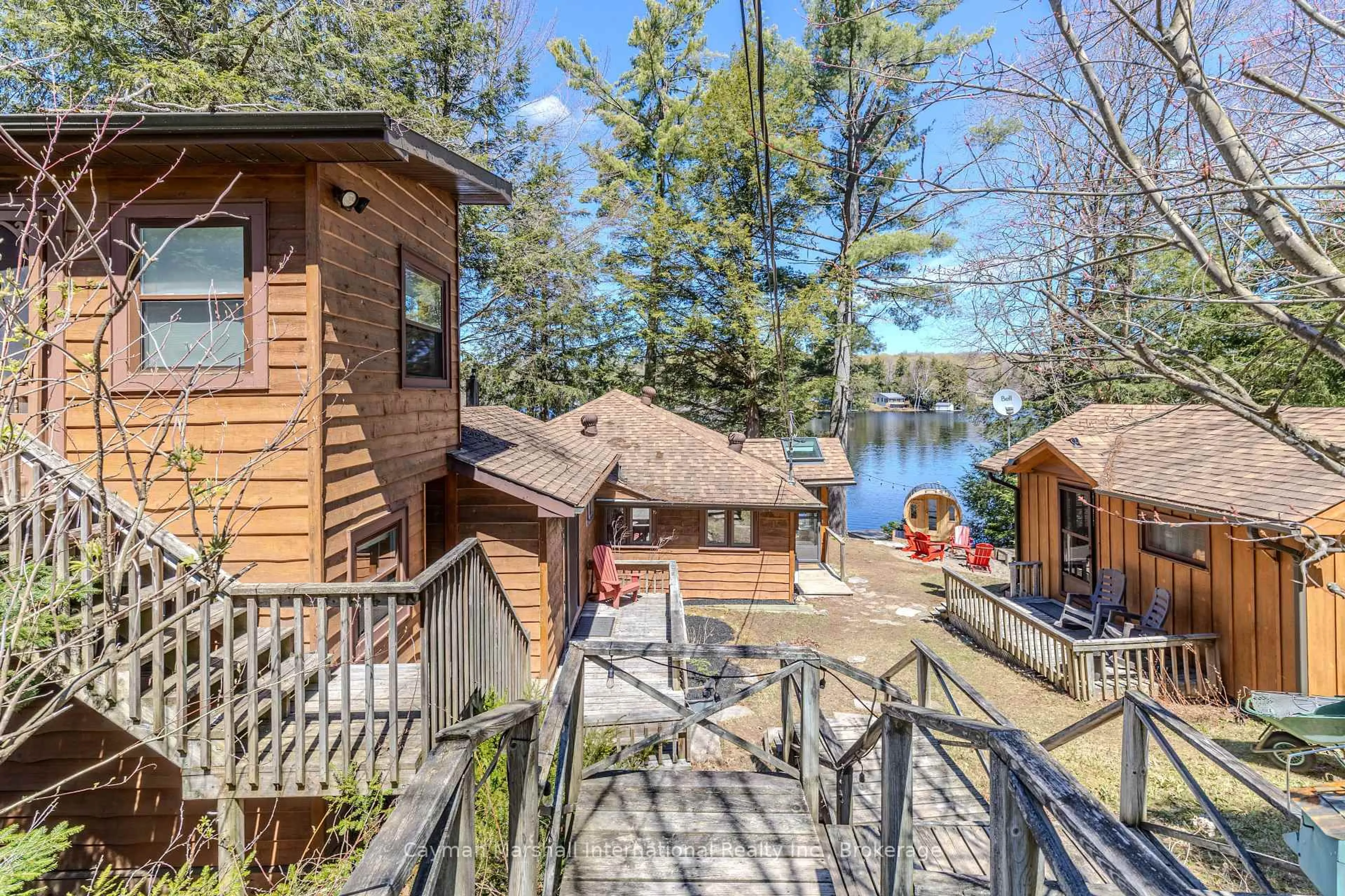 Patio, water/lake/river/ocean view for 1065 Rainbow Lane, Bracebridge Ontario P1L 1X3