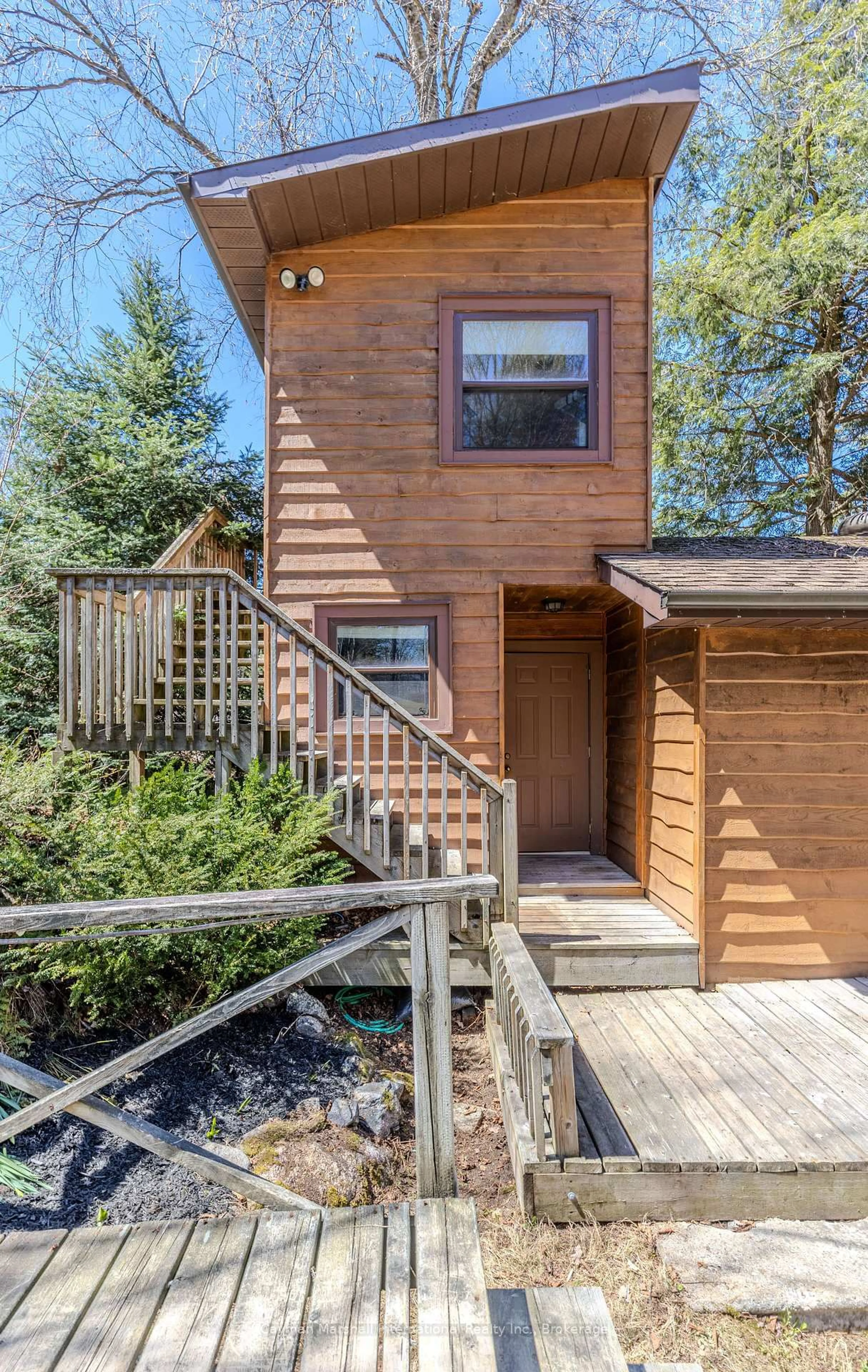 Unknown for 1065 Rainbow Lane, Bracebridge Ontario P1L 1X3