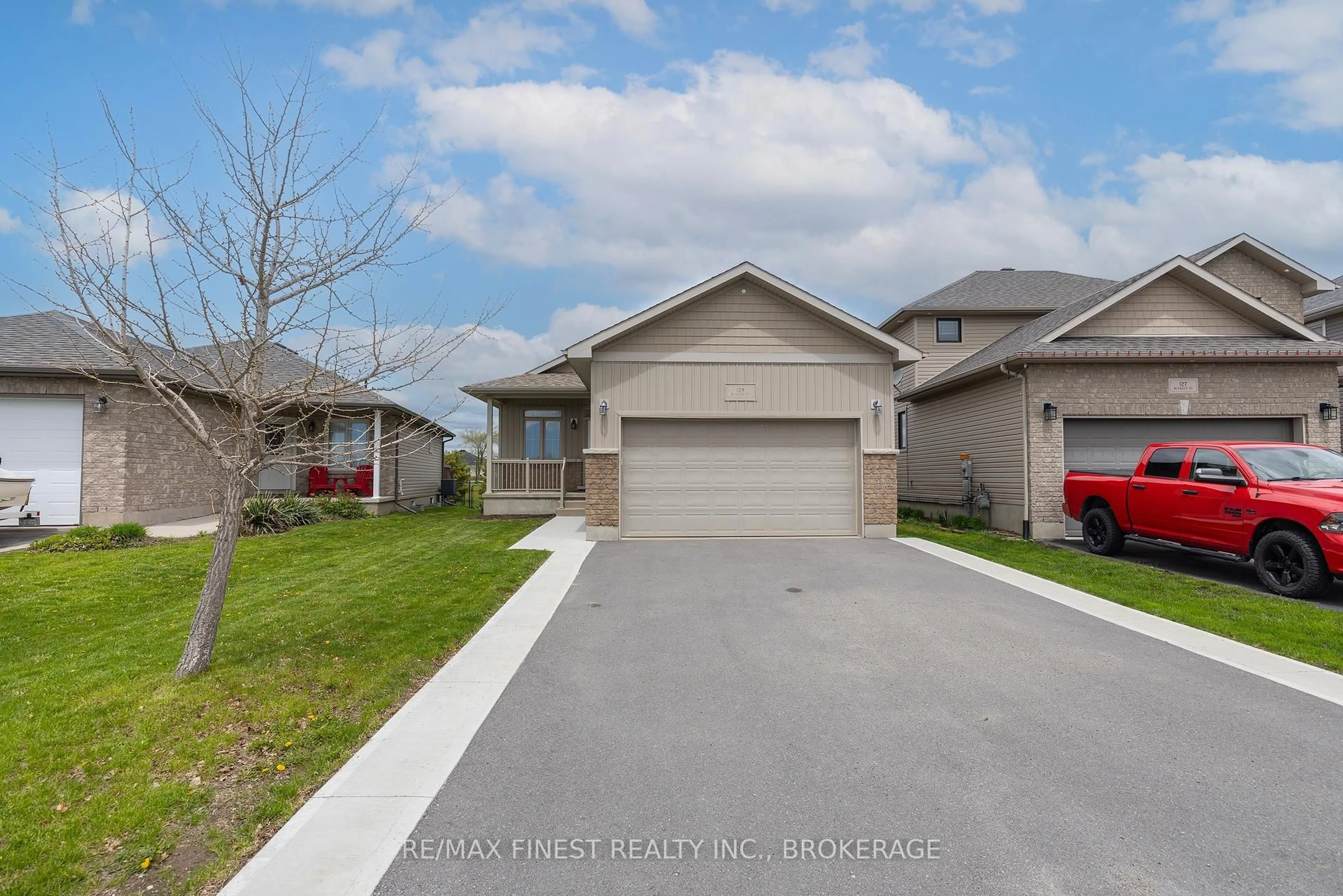 Unknown for 129 Blakely St, Loyalist Ontario K7N 0B1