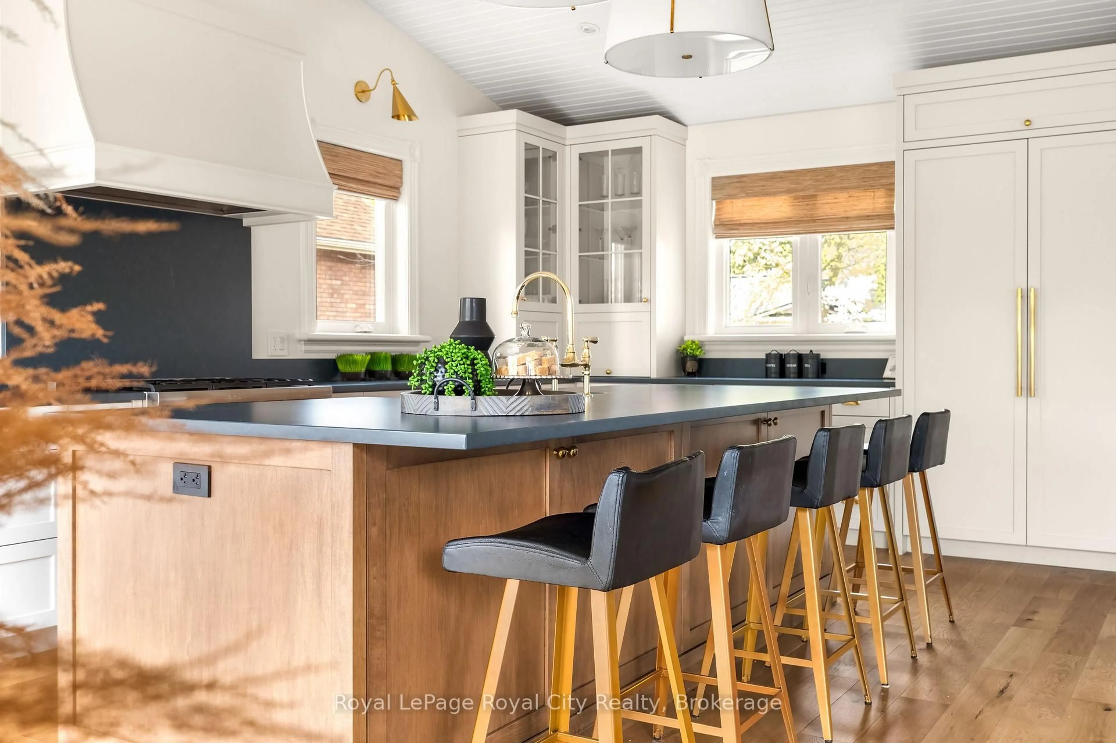Contemporary kitchen, unknown for 143 Melville St, Centre Wellington Ontario N0B 1S0