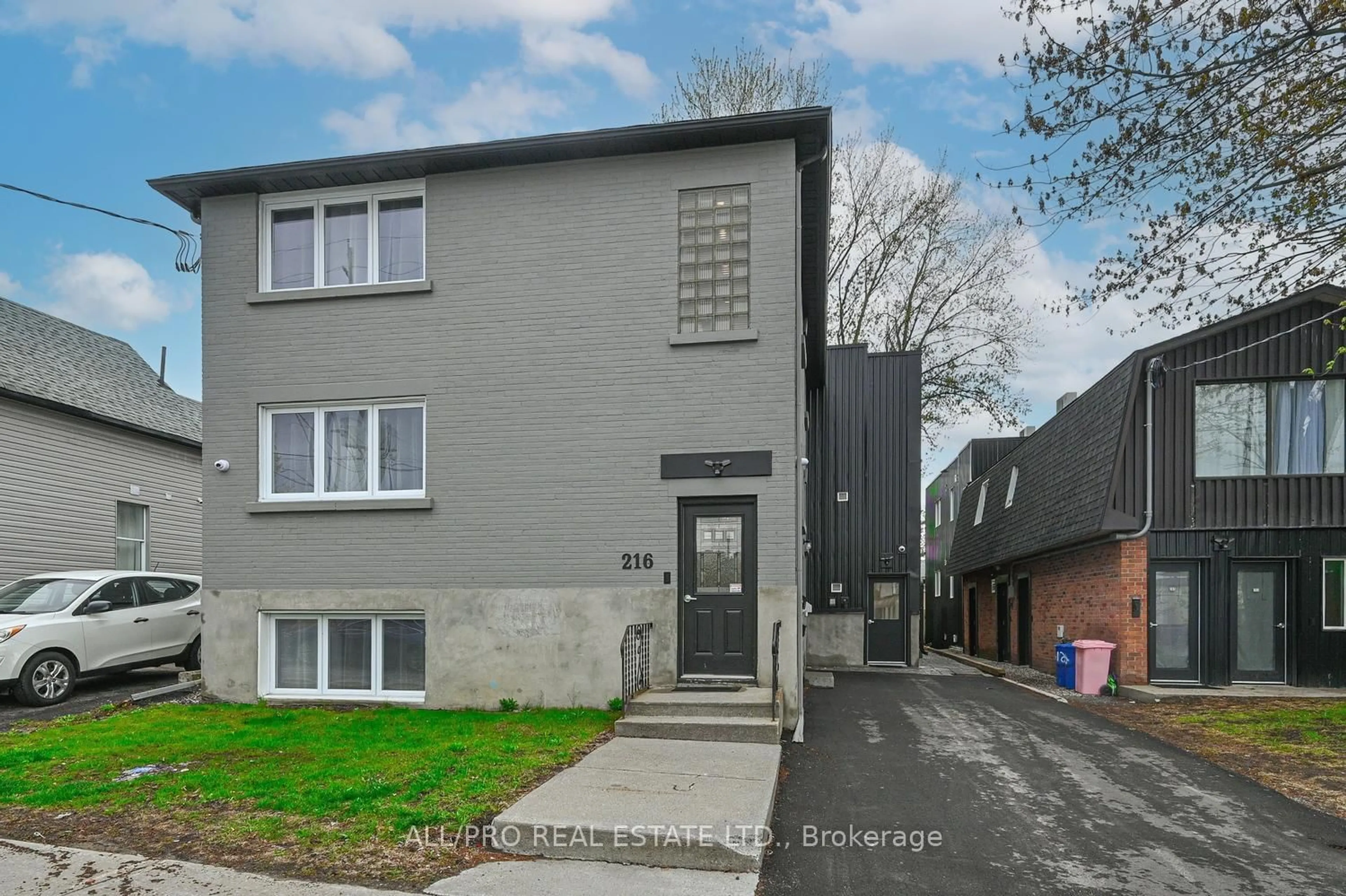 Home with brick exterior material, street for 216 Mcarthur Ave, Ottawa Ontario K1L 6P5