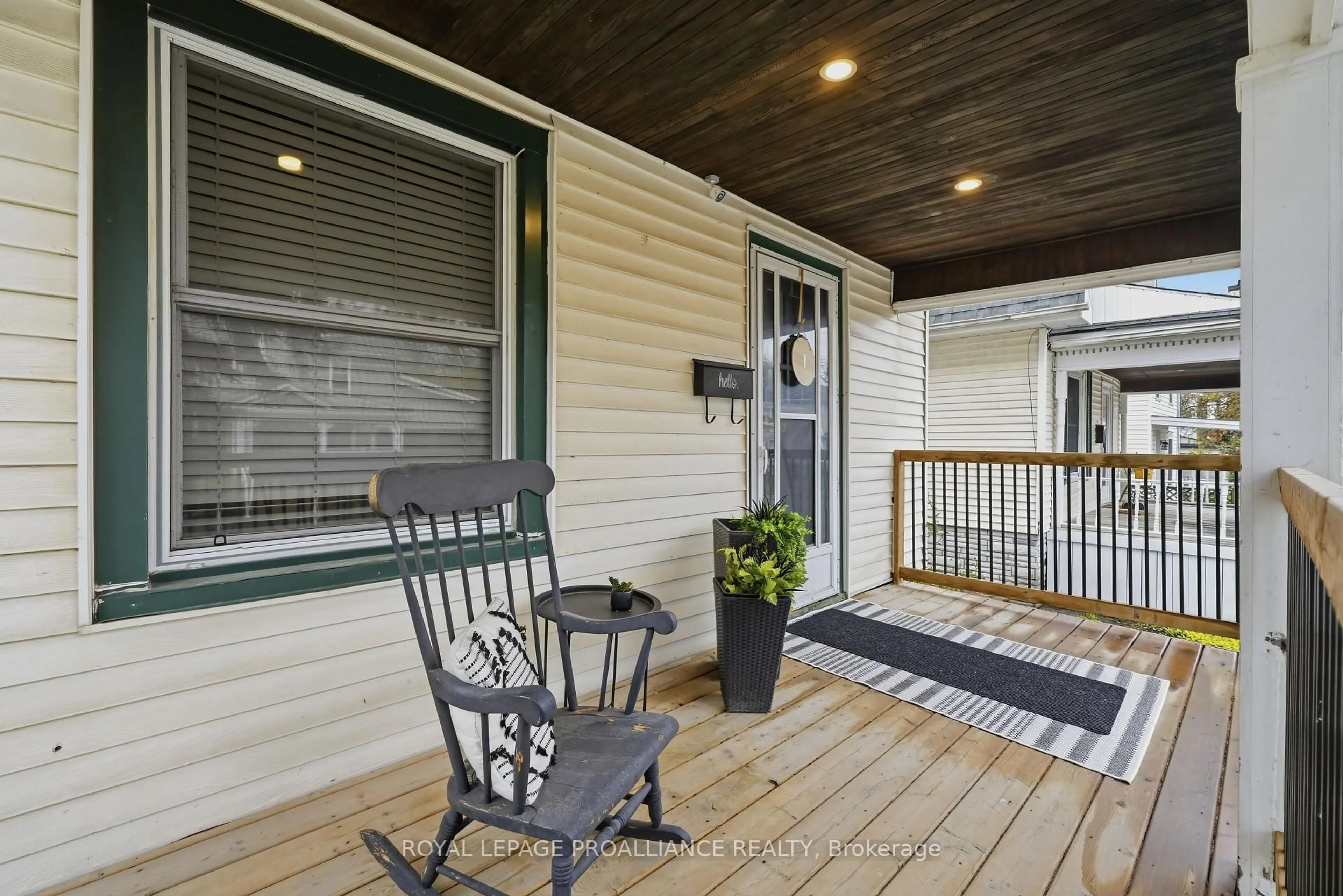 Patio, street for 95 Chatham St, Belleville Ontario K8N 3S7