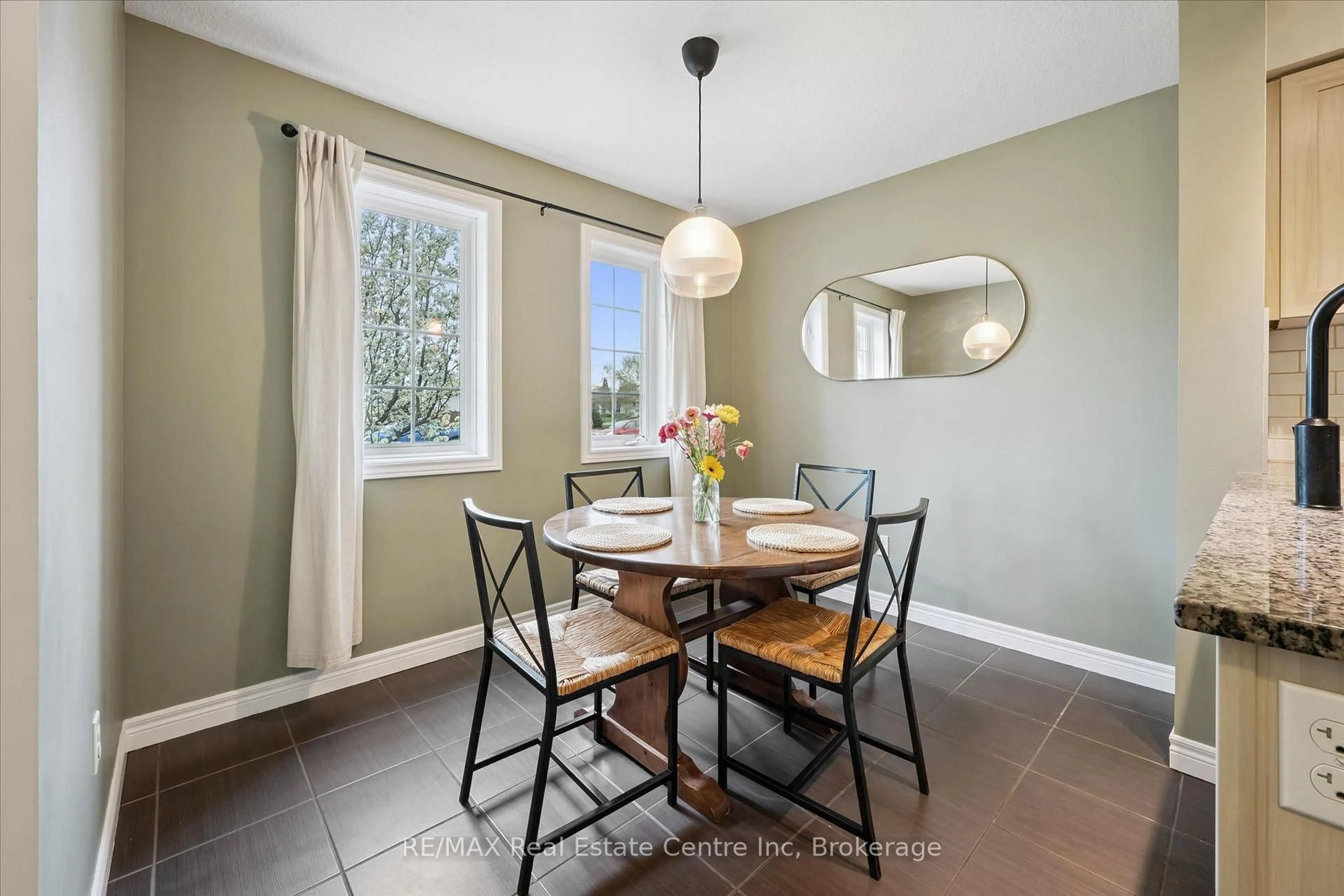 Dining room, ceramic/tile floor for 634 WOODLAWN Rd #A, Guelph Ontario N1E 0K4