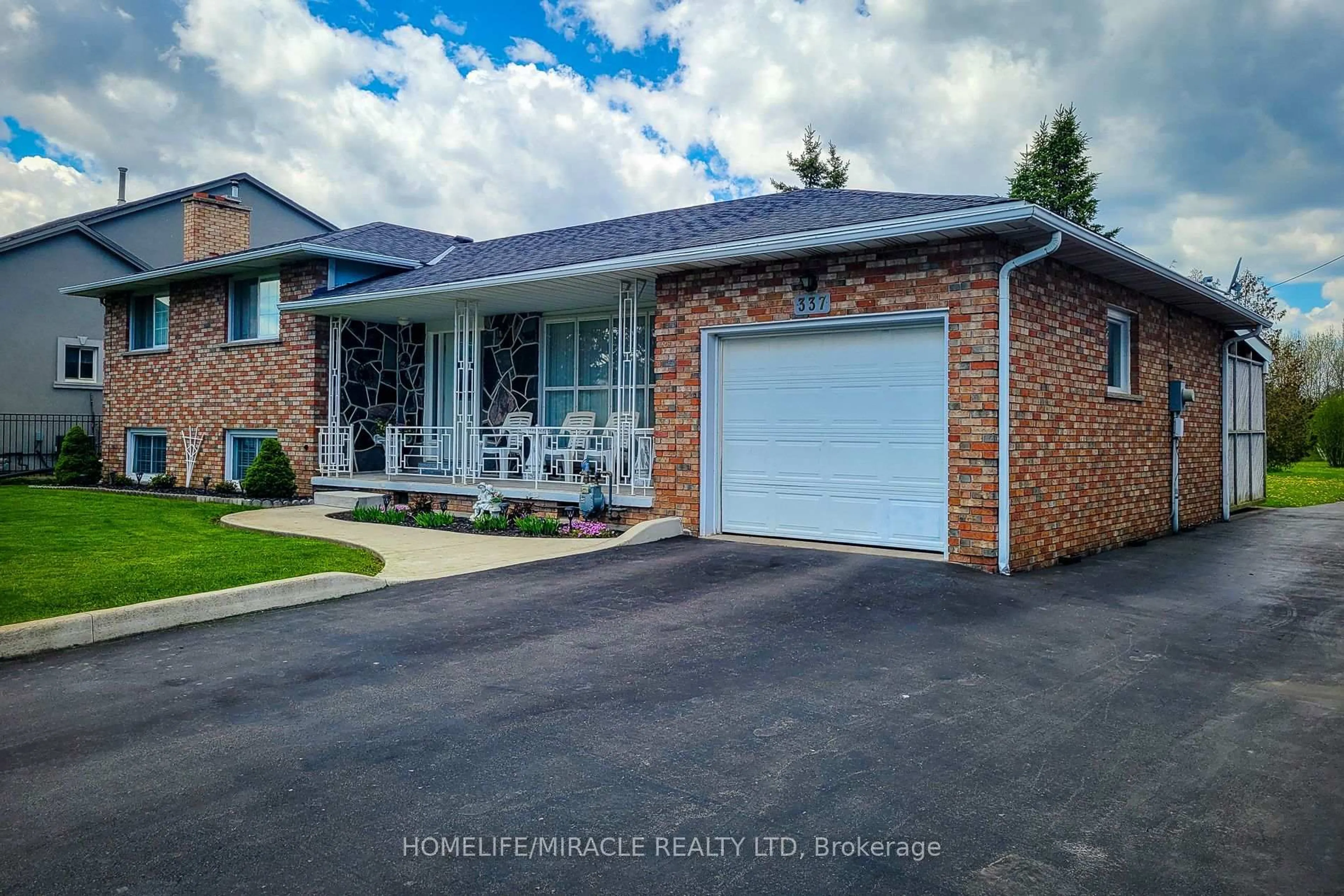 Home with brick exterior material, street for 337 McNeilly Rd, Hamilton Ontario L8E 5H4