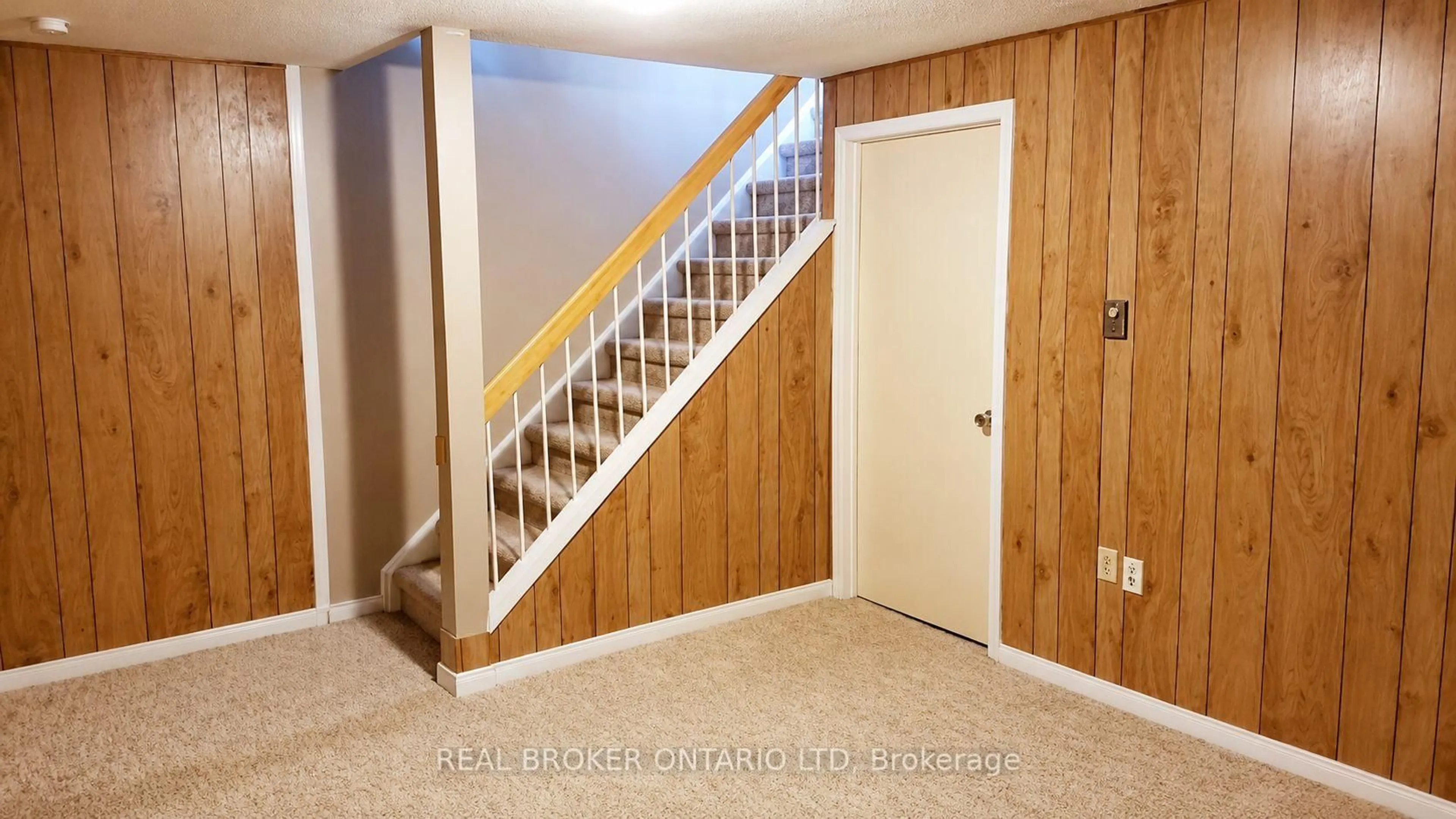 Unknown for 475 Sandringham Cres #25, London South Ontario N6C 5B9