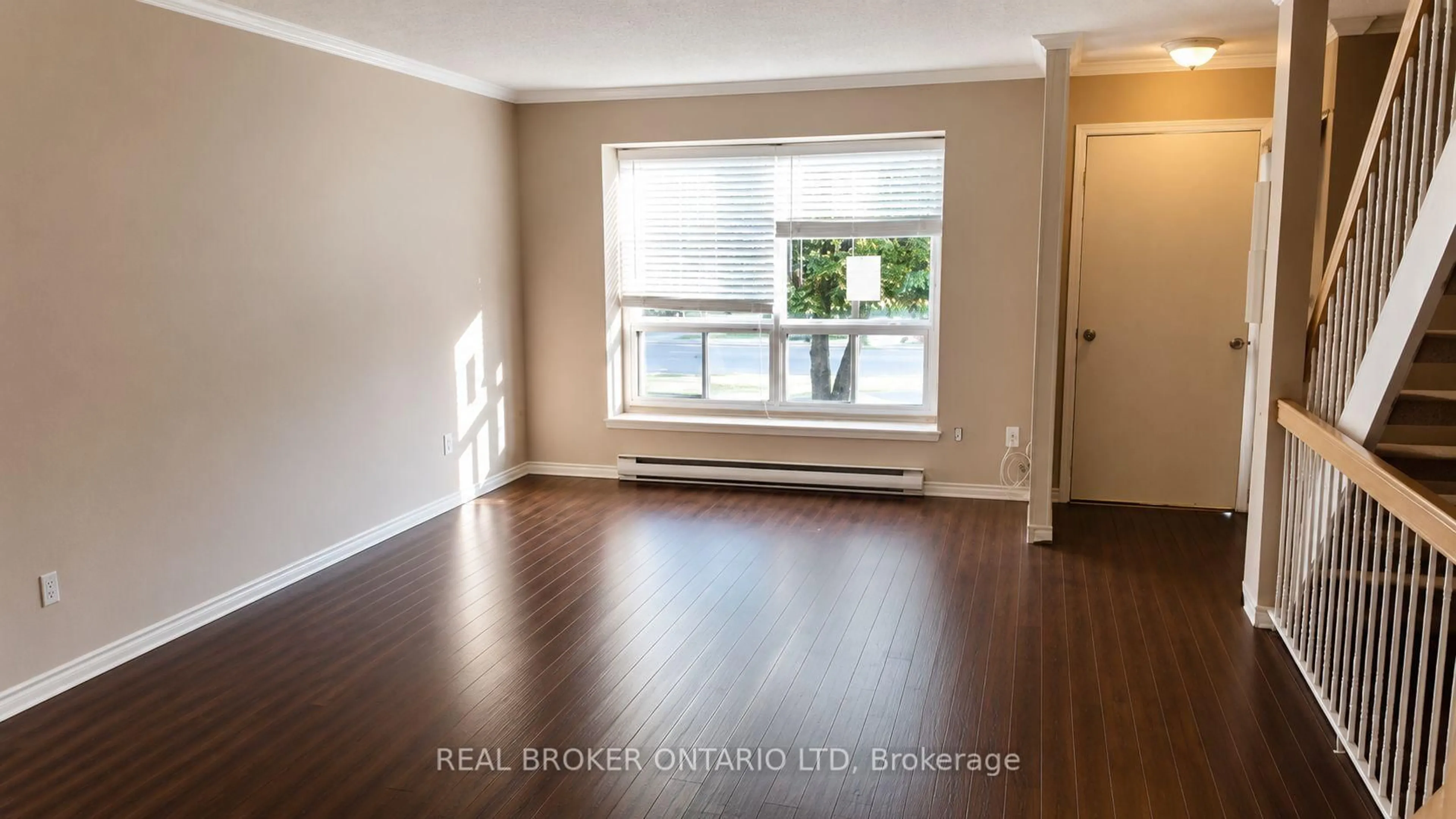 A pic of a room for 475 Sandringham Cres #25, London South Ontario N6C 5B9