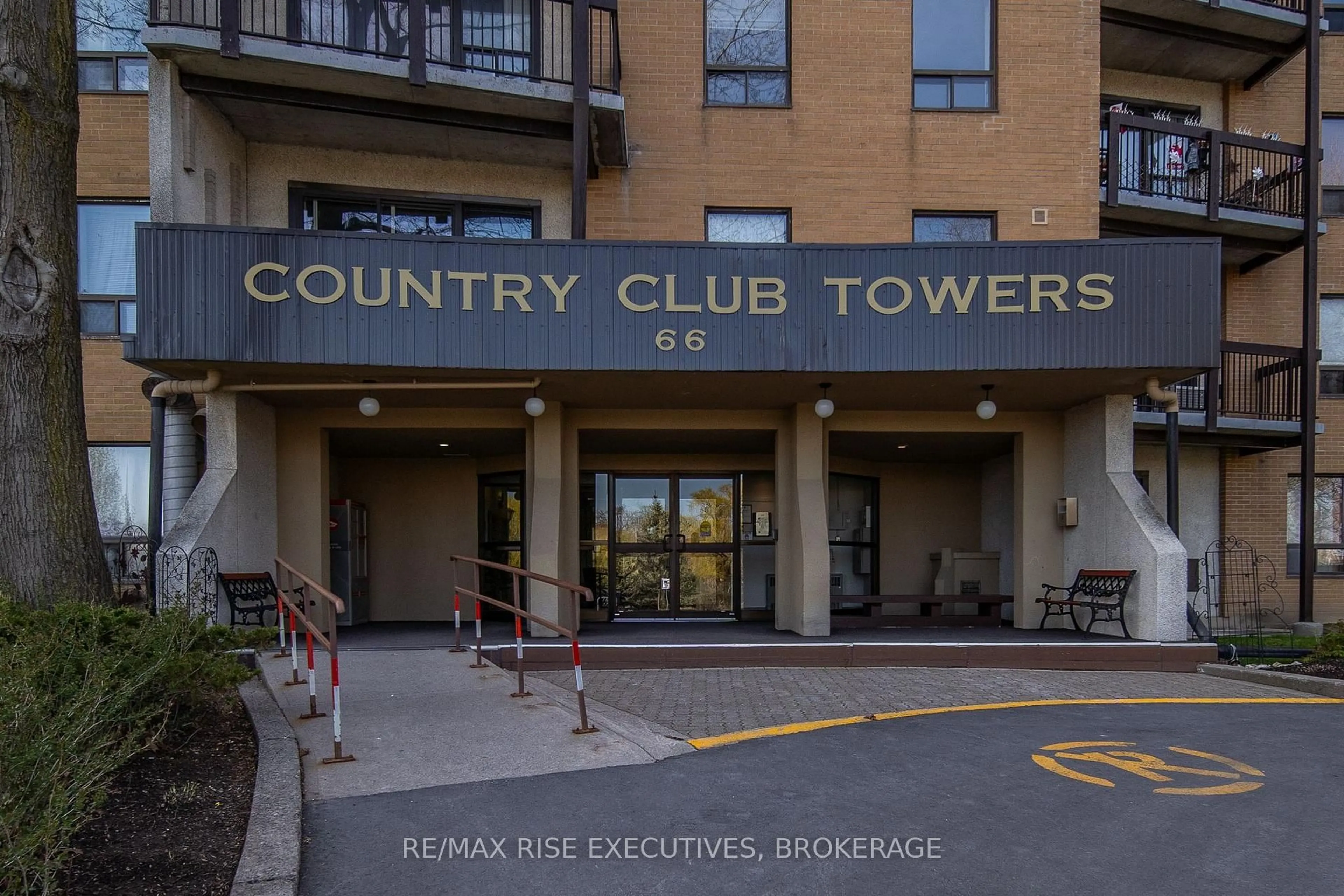 Lobby for 66 Greenview Dr #710, Kingston Ontario K7M 7C5