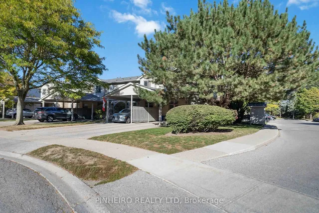 141 Condor Crt #72, London East 5