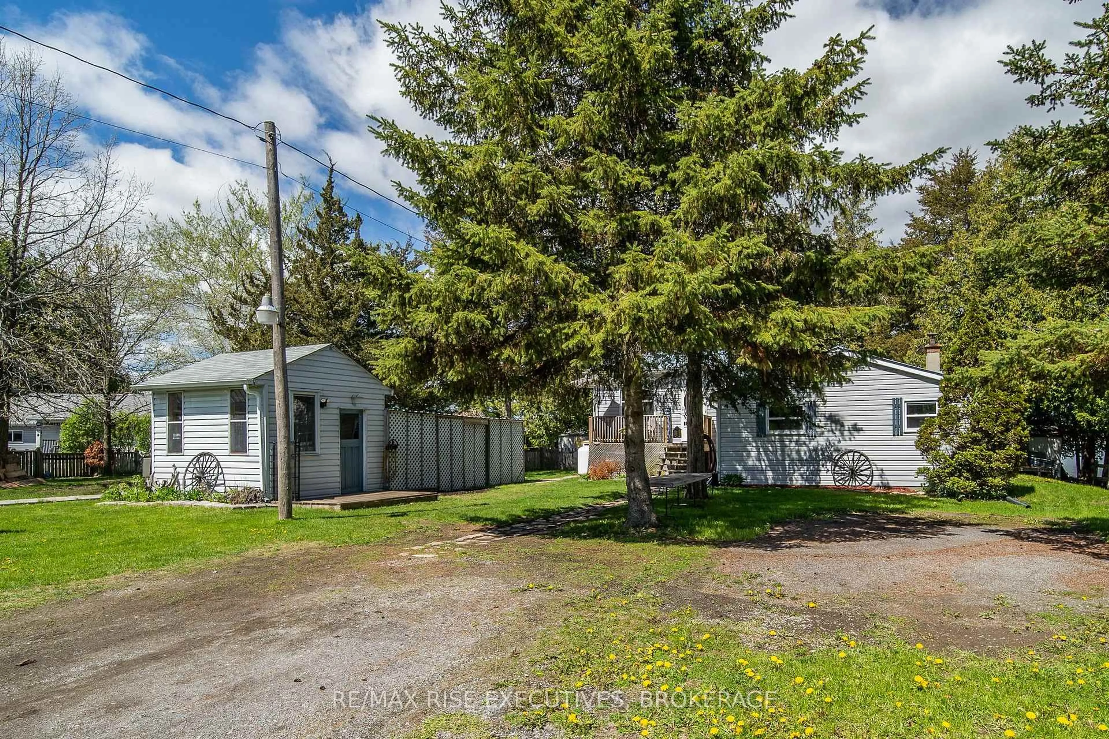 Unknown for 193 Red Cedar Point Rd, Yarker Ontario K0K 3N0