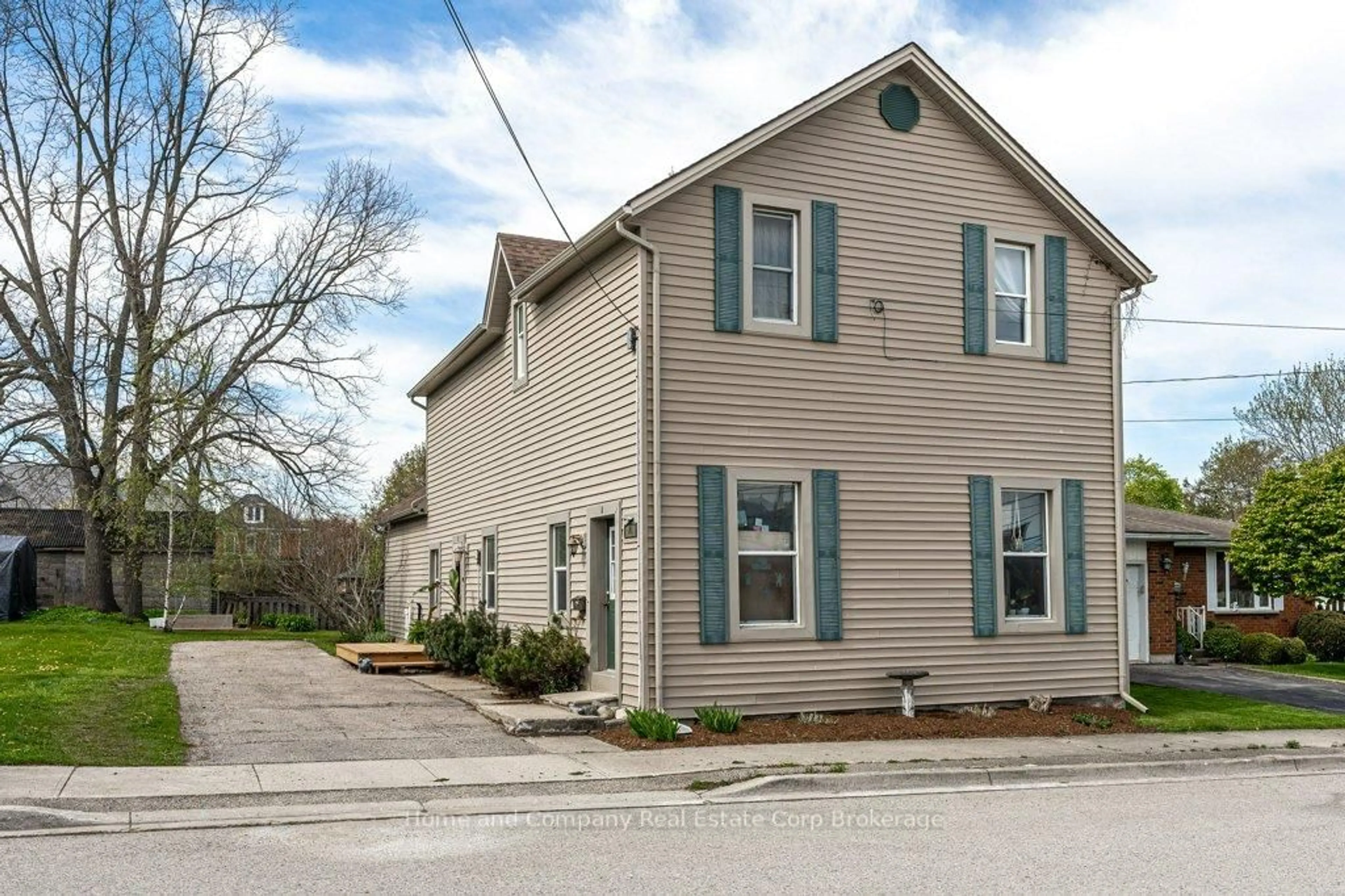 Home with vinyl exterior material, street for 74 Quebec St, West Perth Ontario N0K 1N0
