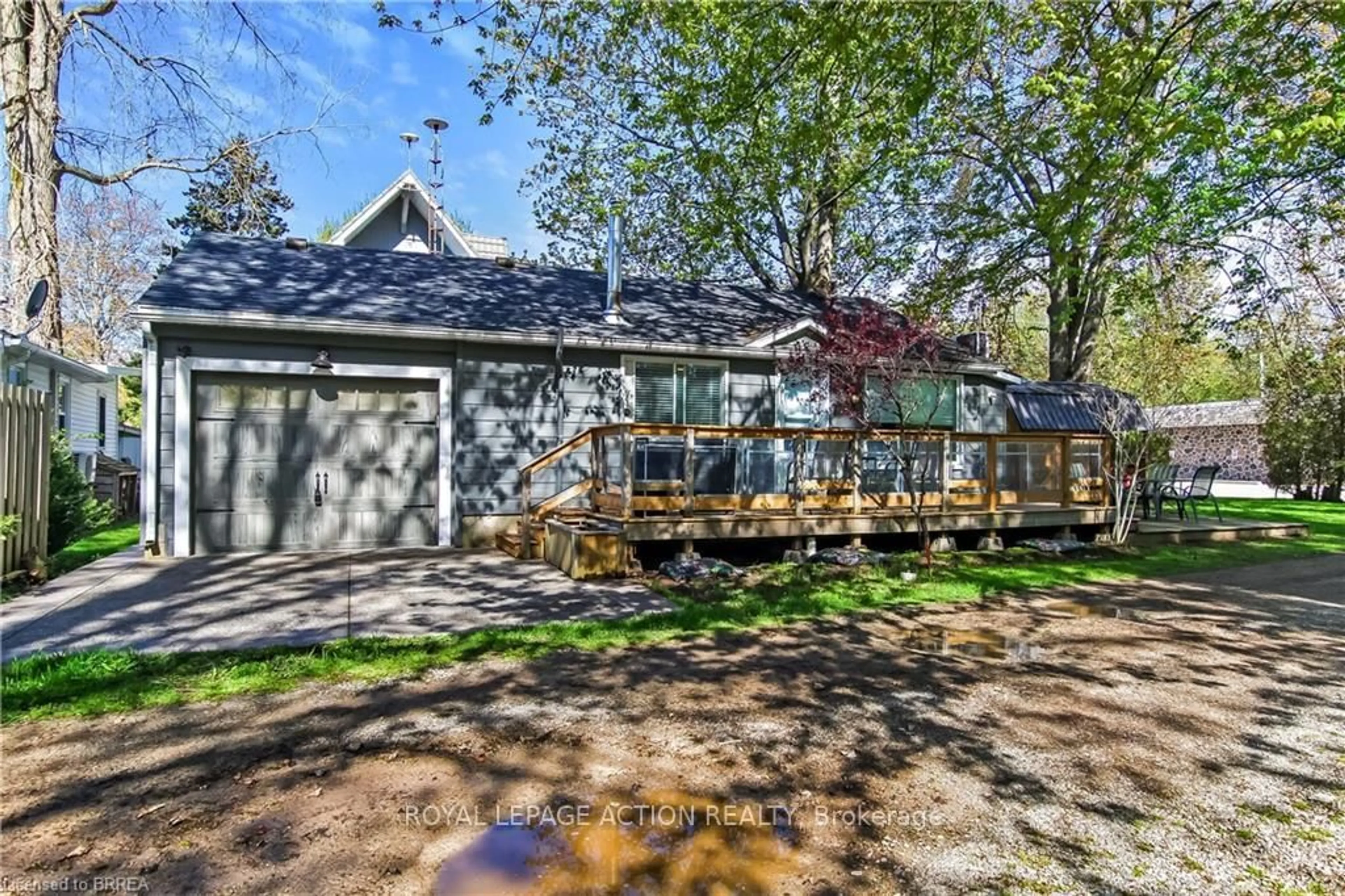 Unknown for 4 Tyler St, Norfolk Ontario N0E 1T0