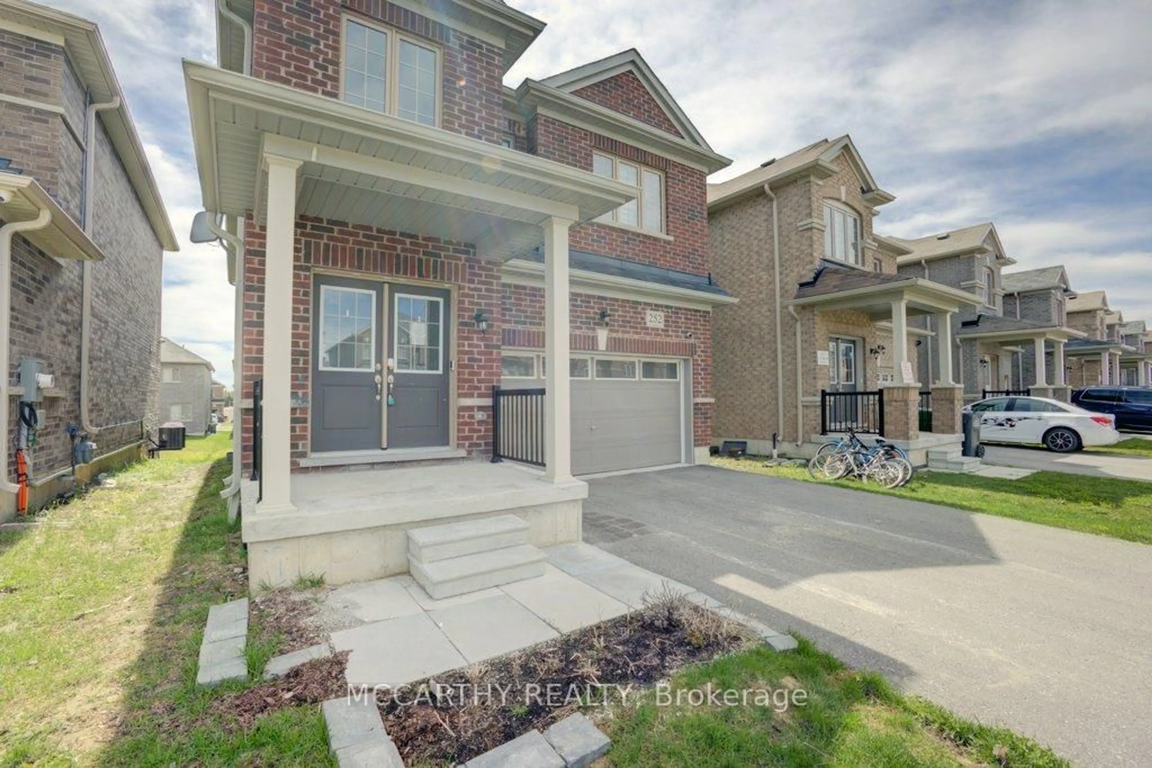 Home with brick exterior material, street for 252 Ridley Cres, Southgate Ontario N0C 1B0